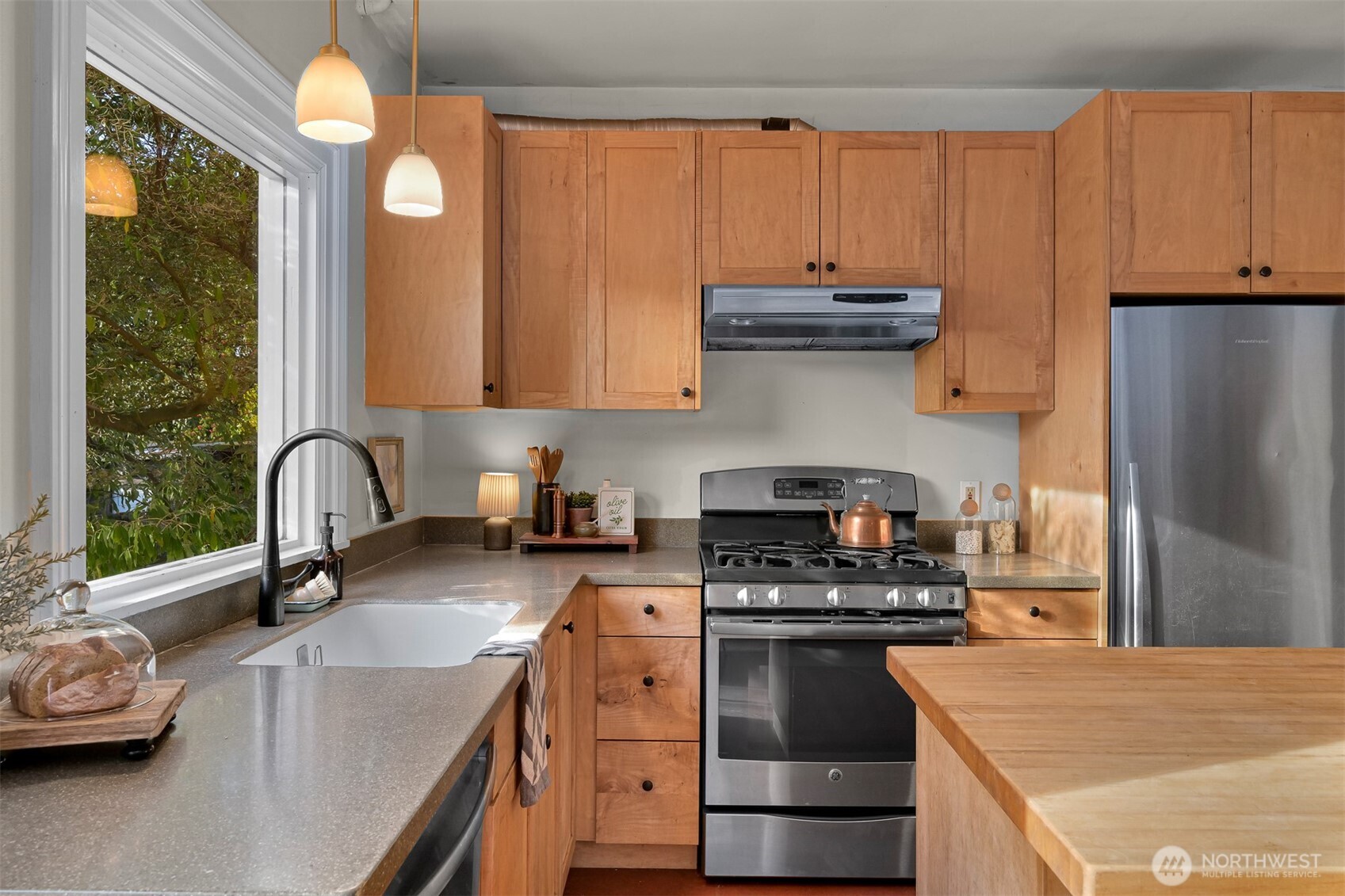 1421 Iron Street Property Photo 15