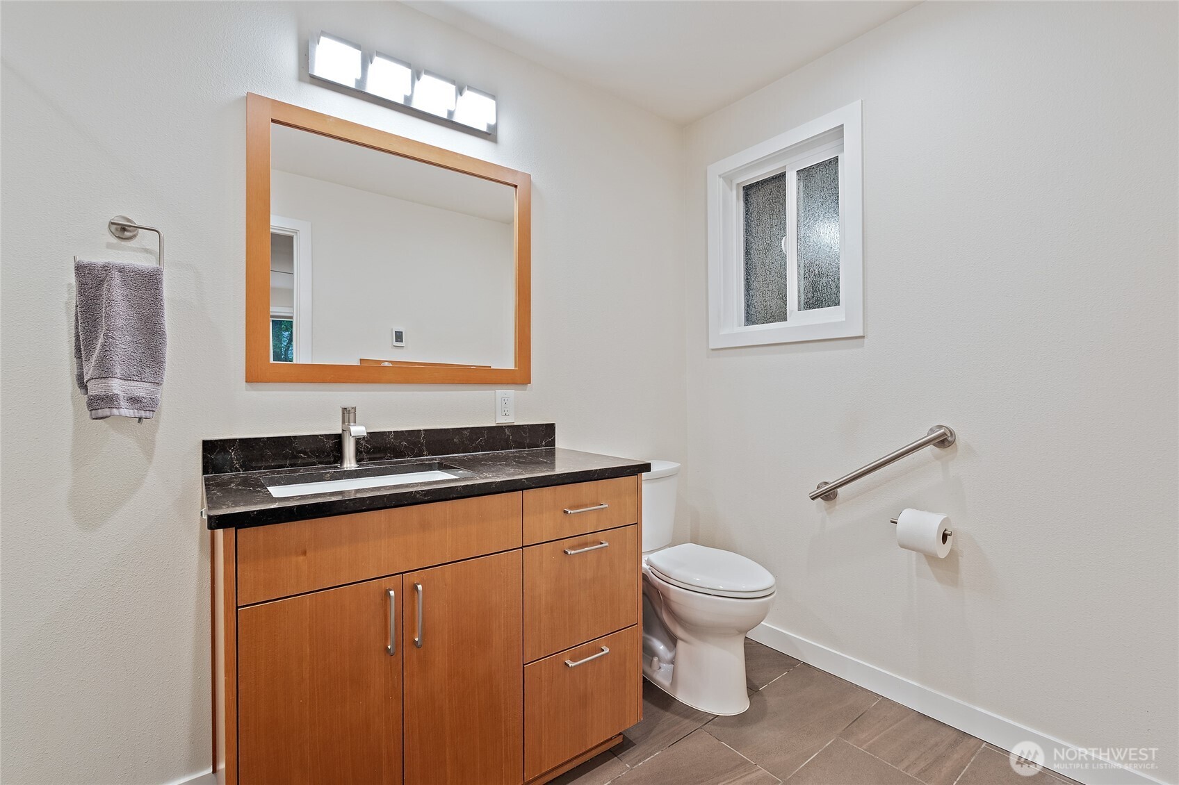 18483 47th Place Property Photo 15