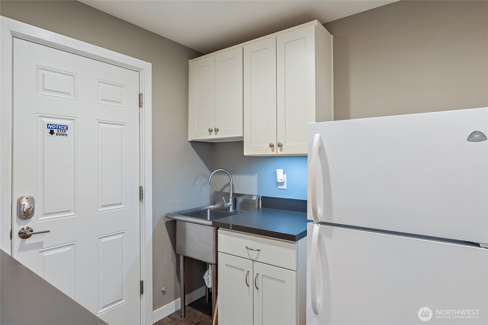 18483 47th Place Property Photo 23