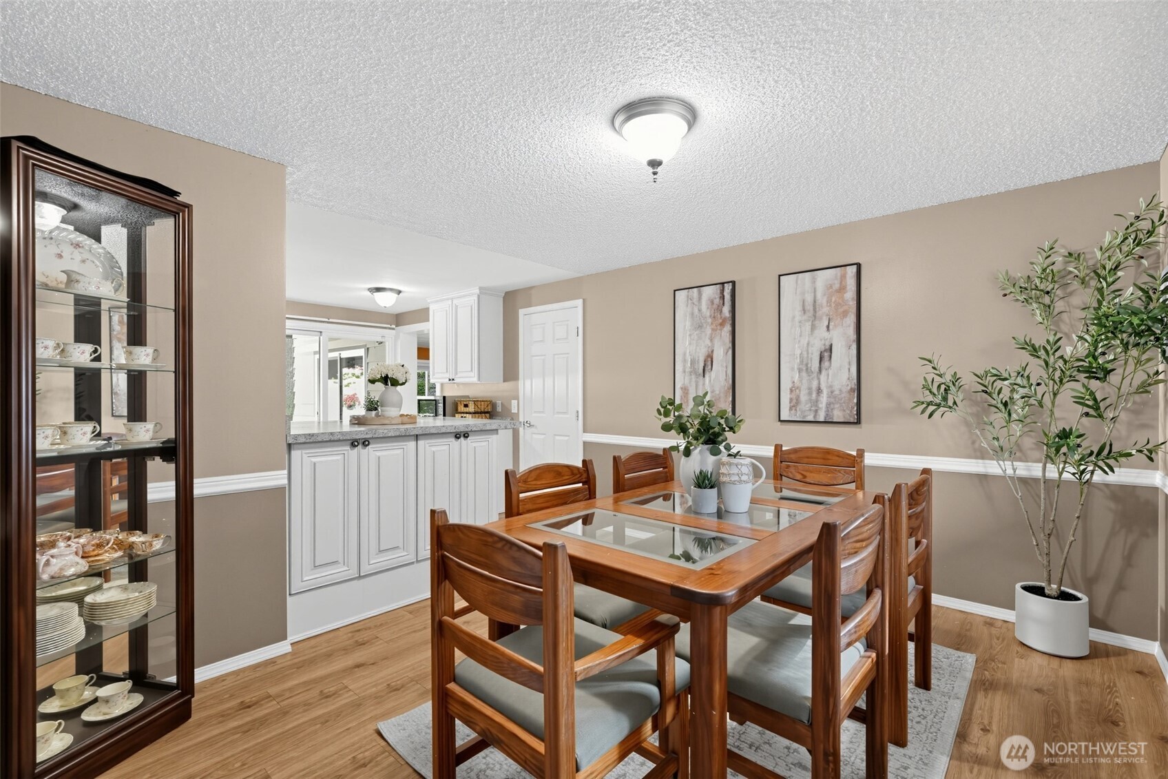 14627 57th Place Property Photo 7