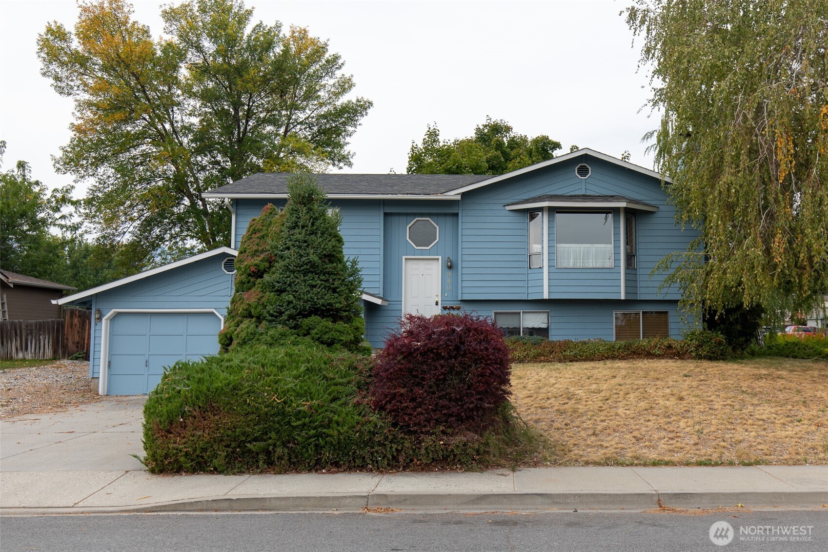940 Grenz Street Property Photo 1