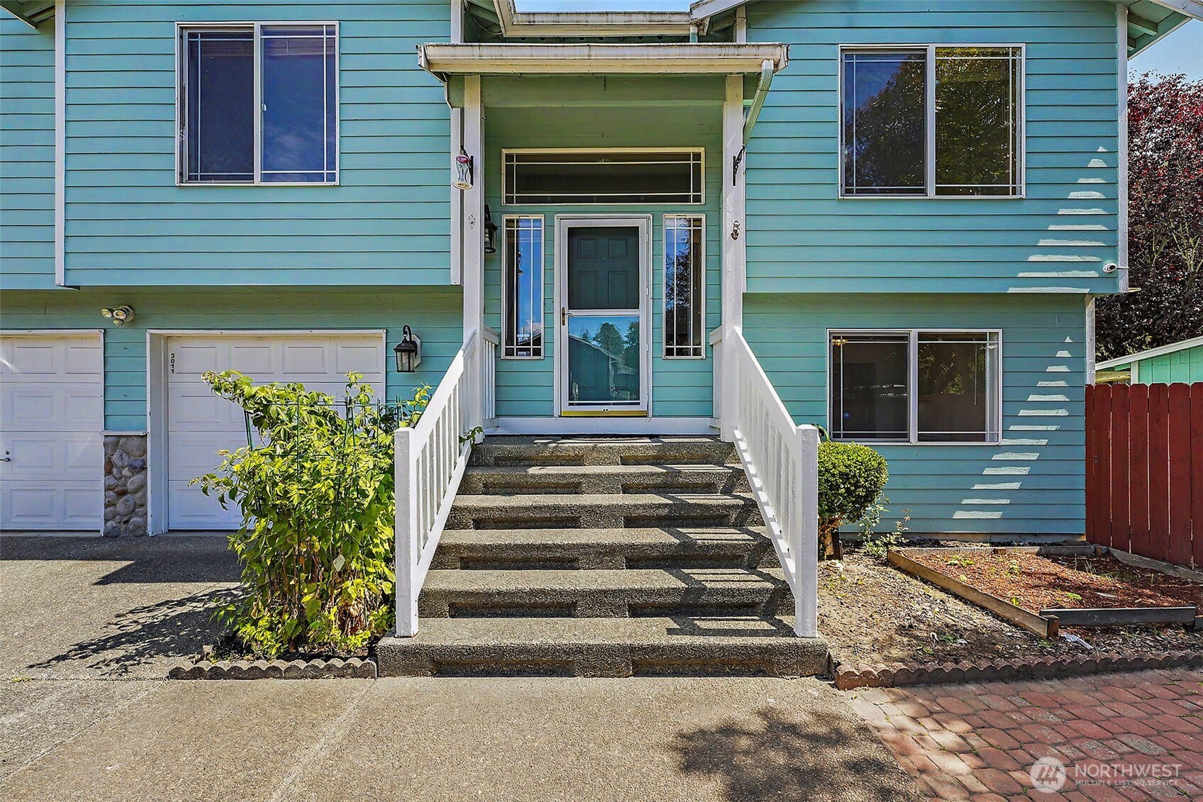 3011 12th Street Pl Property Photo 2