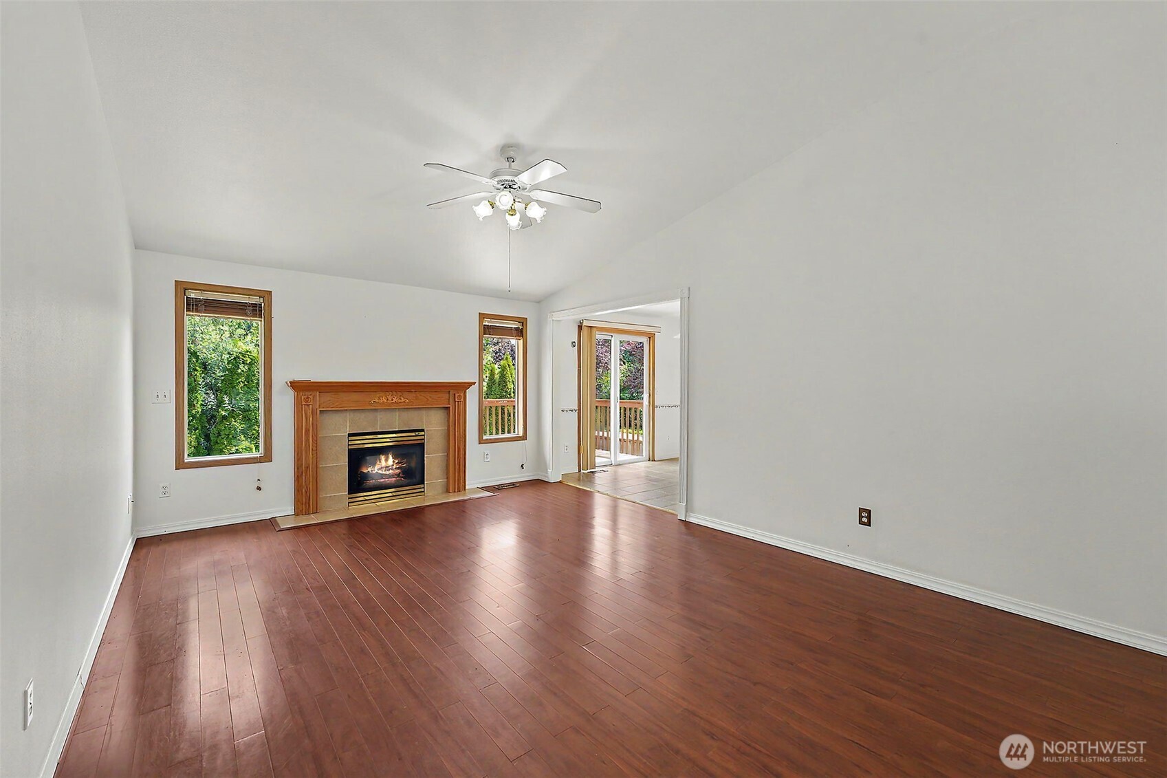 3011 12th Street Pl Property Photo 4