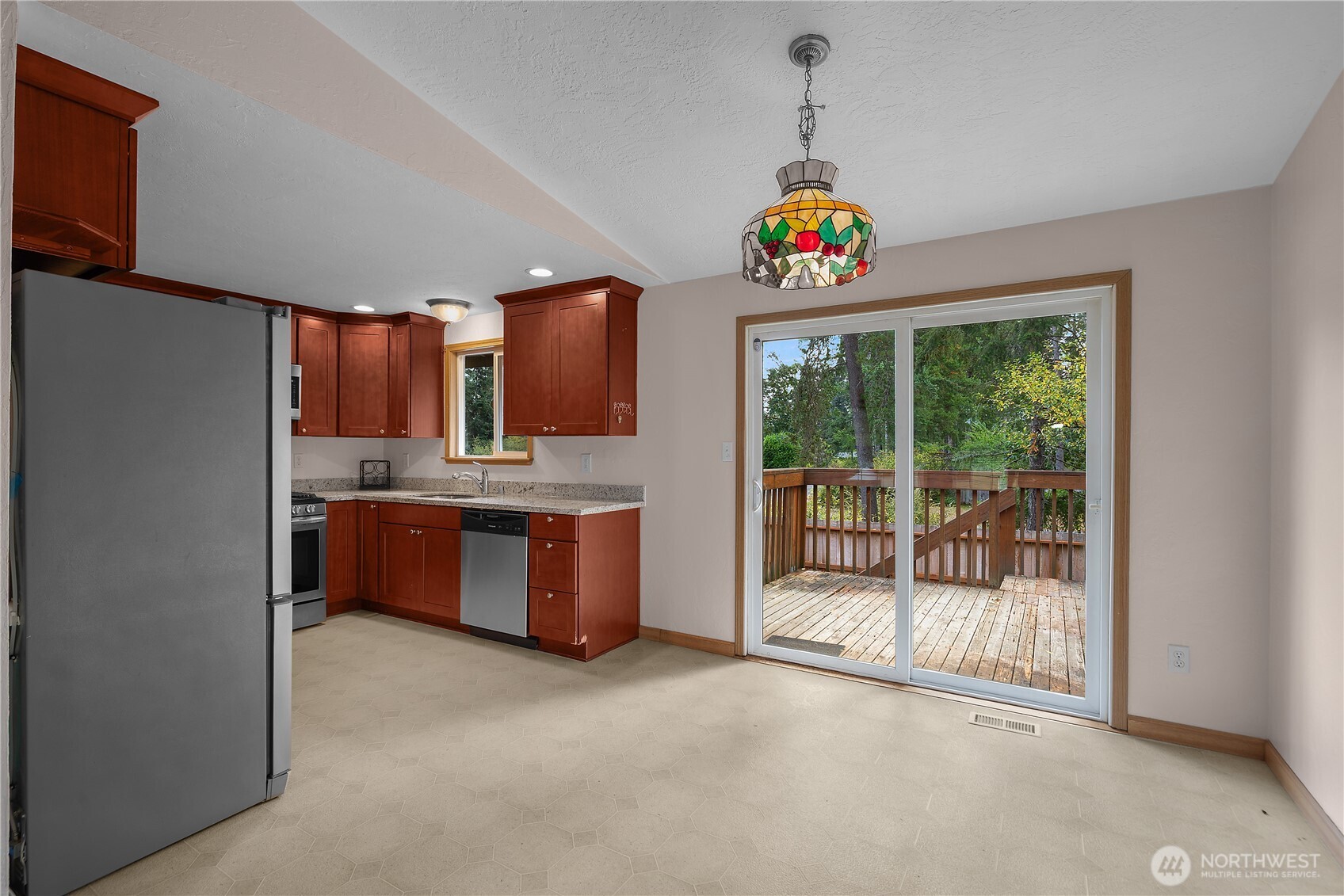 11 E Alder Place Property Photo 7