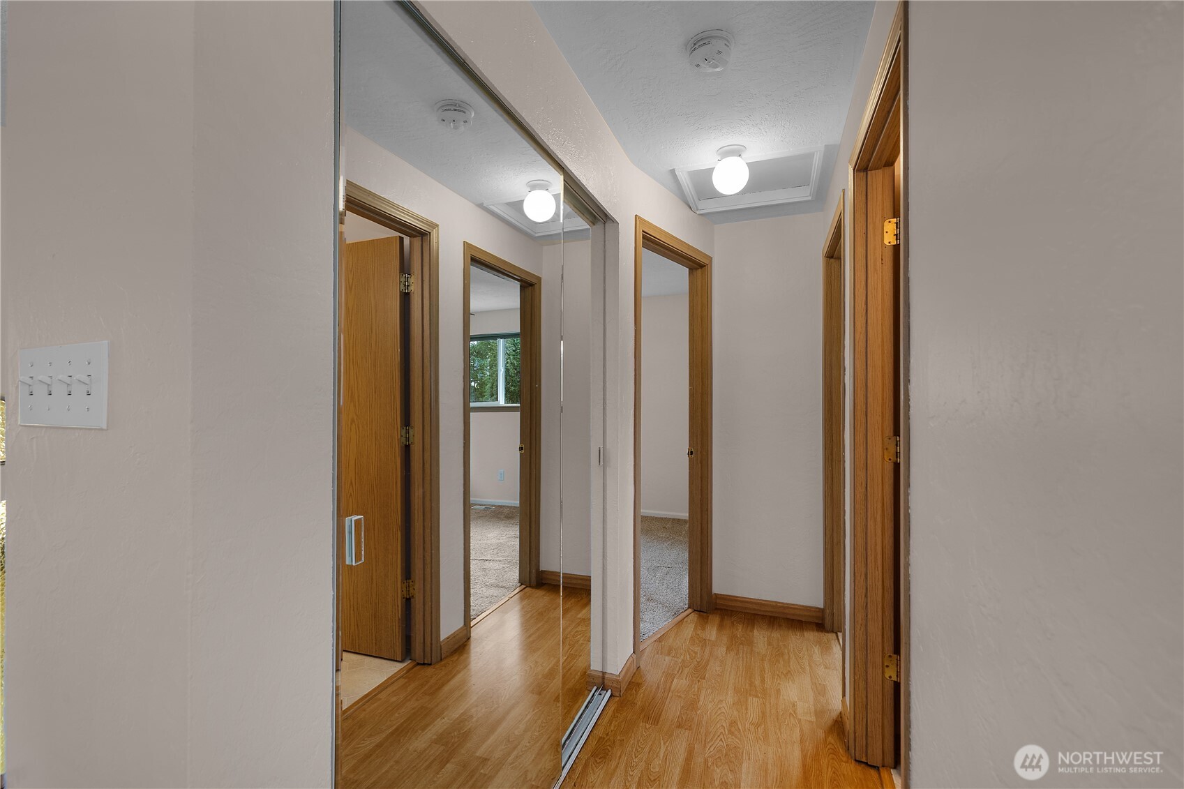 11 E Alder Place Property Photo 10