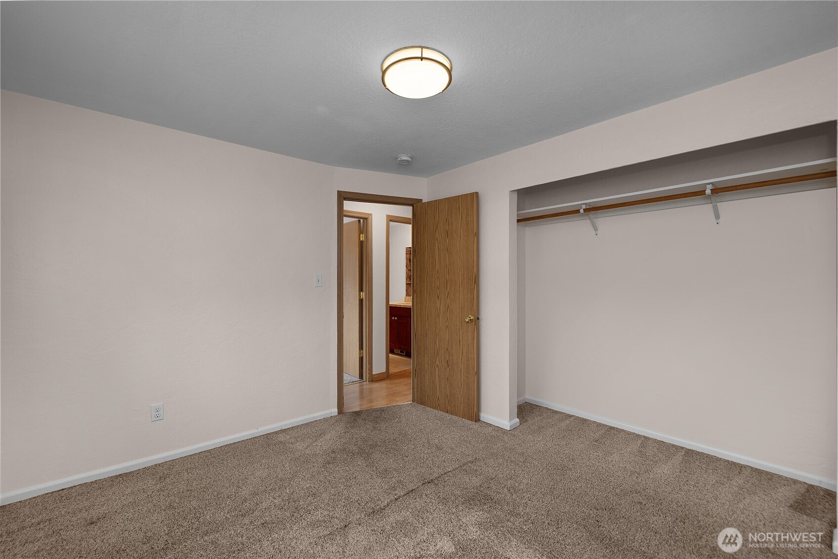 11 E Alder Place Property Photo 15