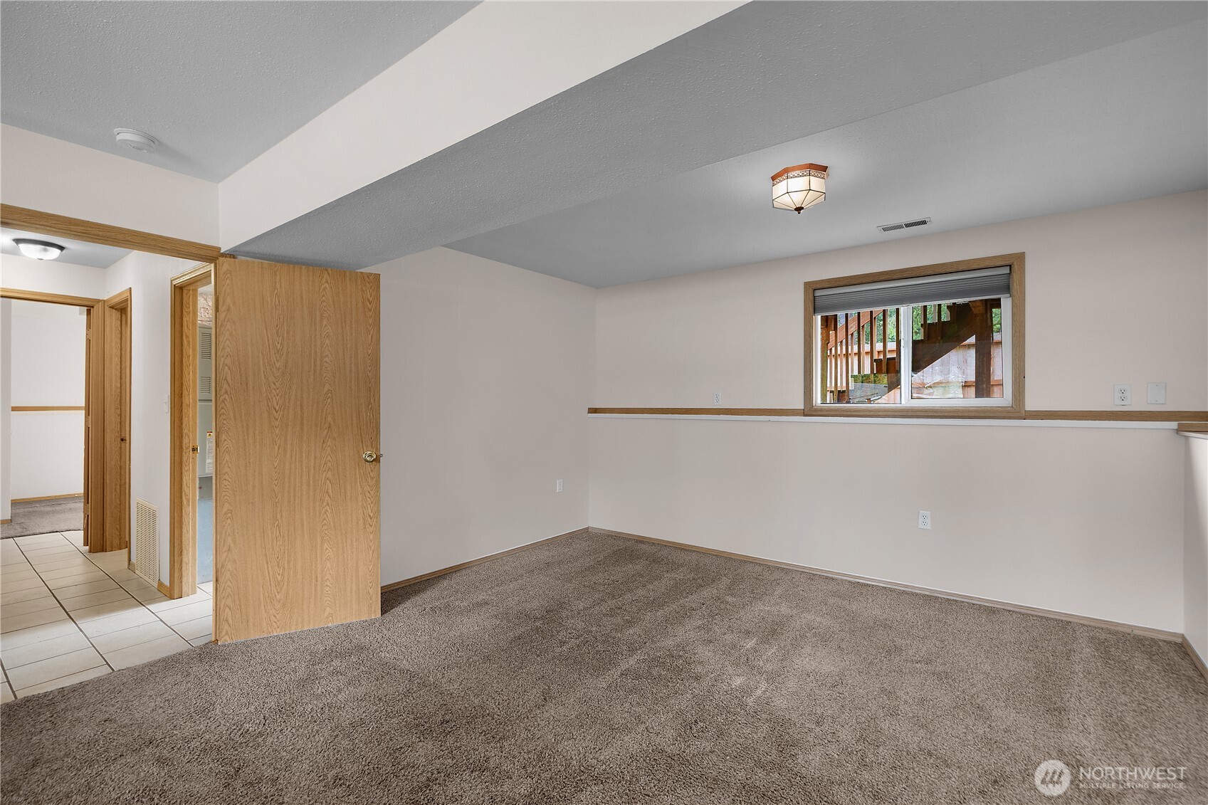11 E Alder Place Property Photo 18