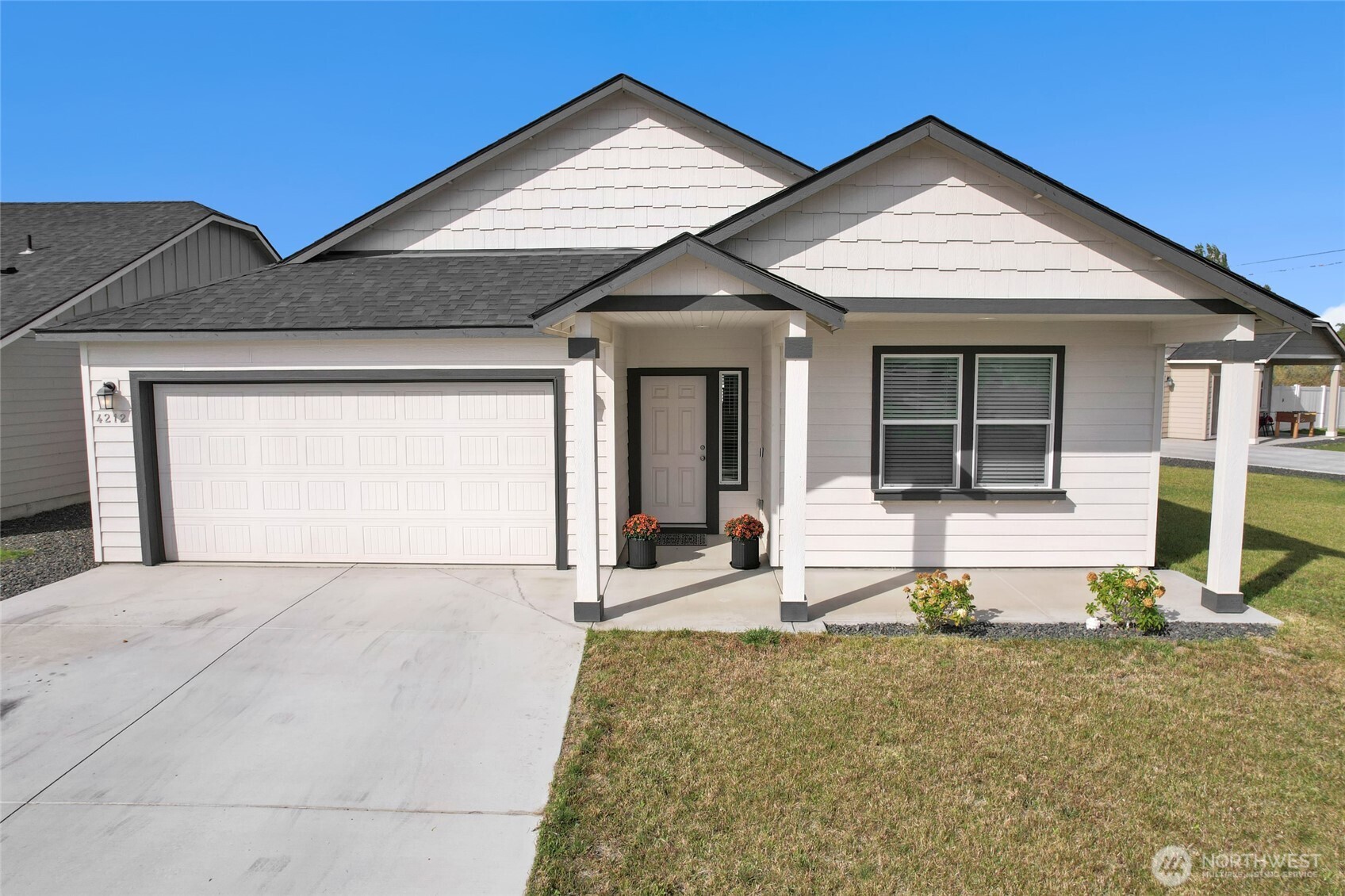 4212 W Bufflehead Blvd Property Photo 2