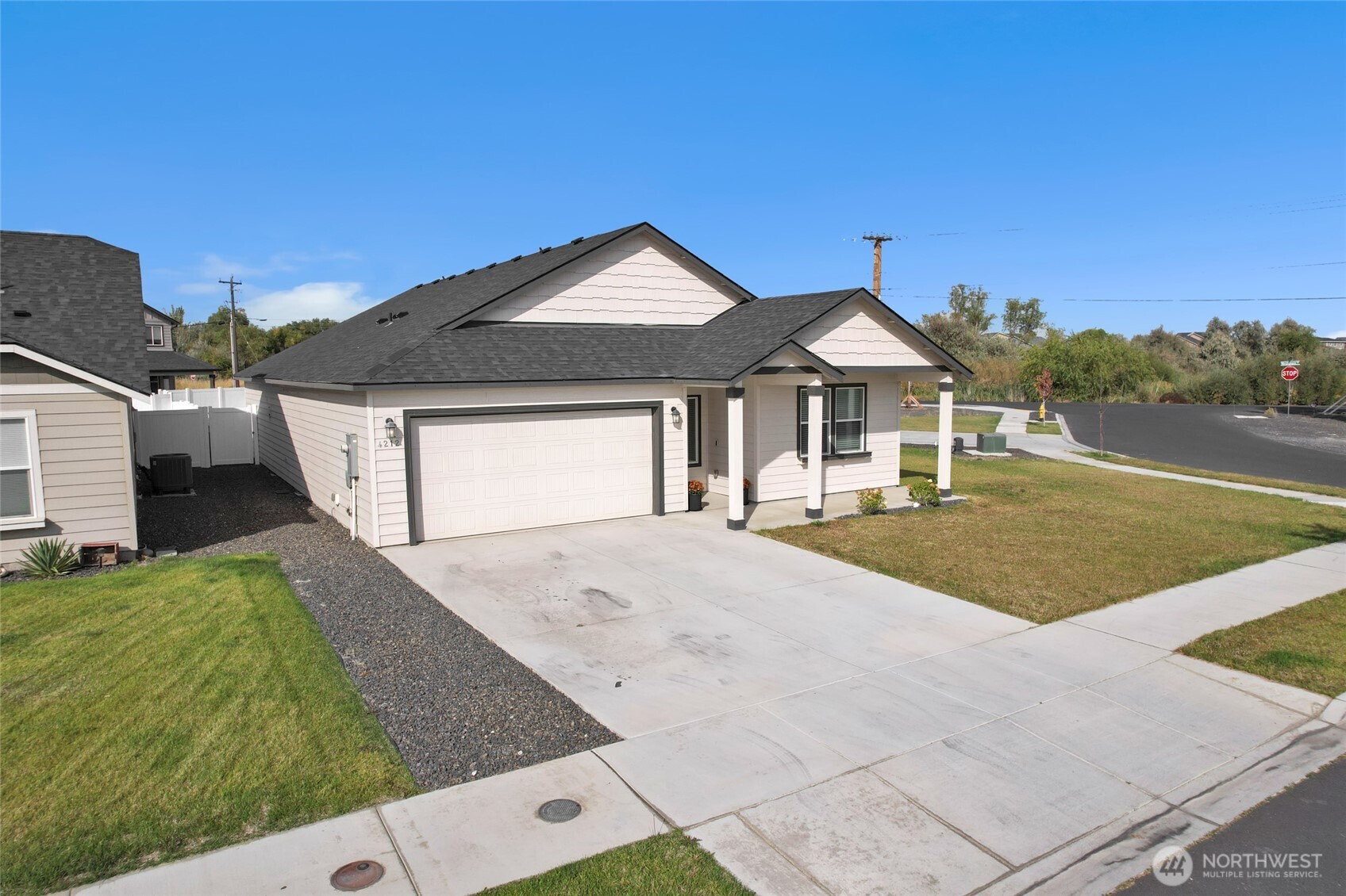 4212 W Bufflehead Blvd Property Photo 3
