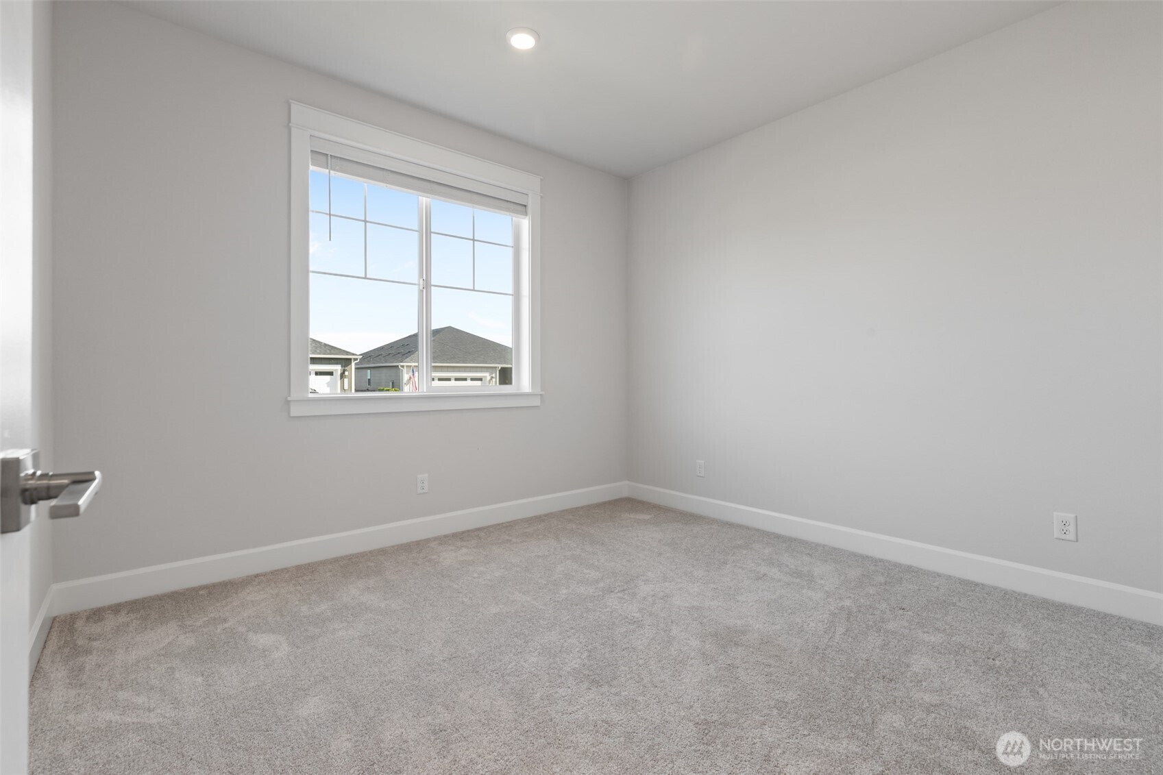 2631 Acer Loop Property Photo 19