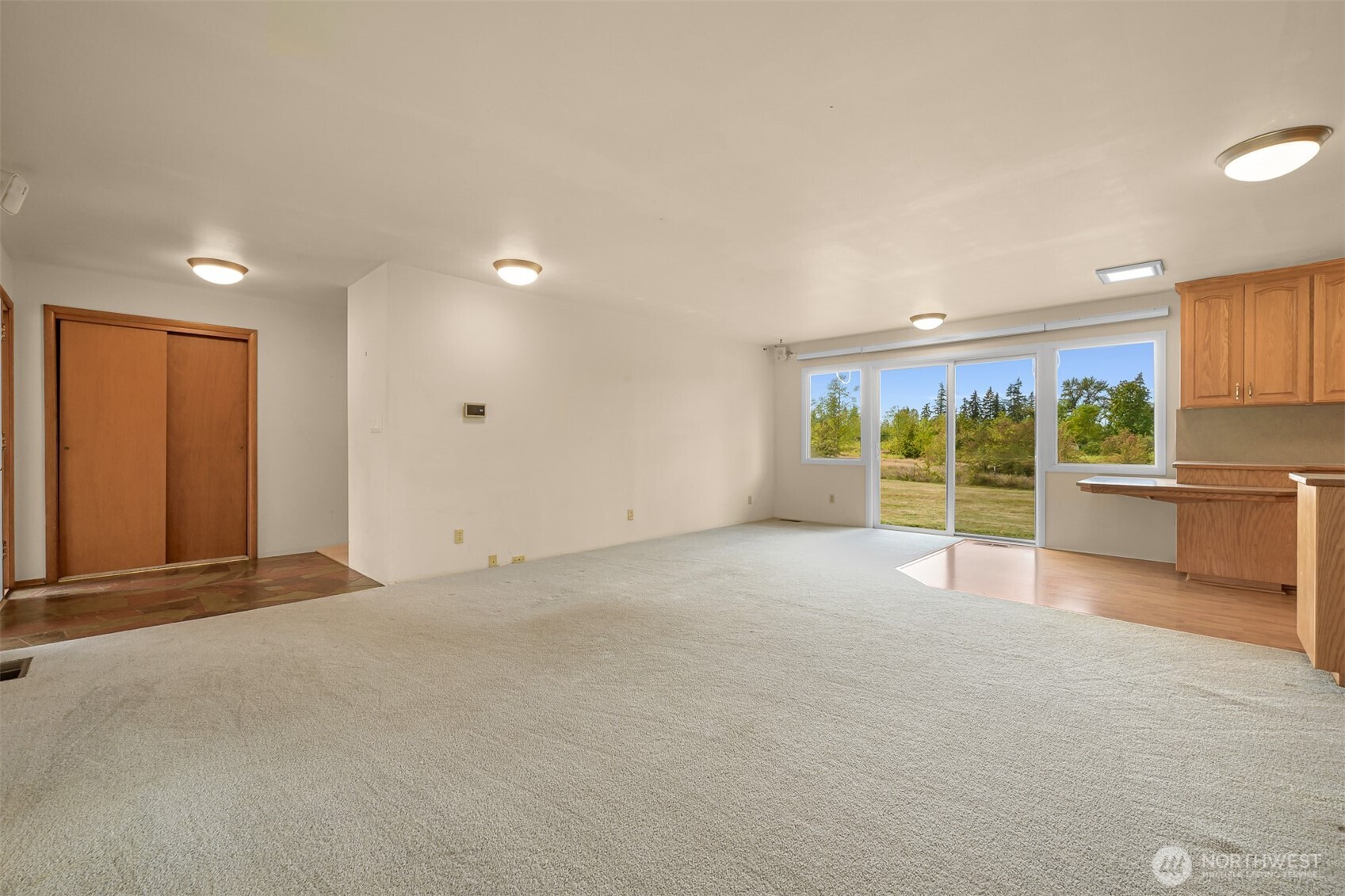 3620 E Smith Road Property Photo 9