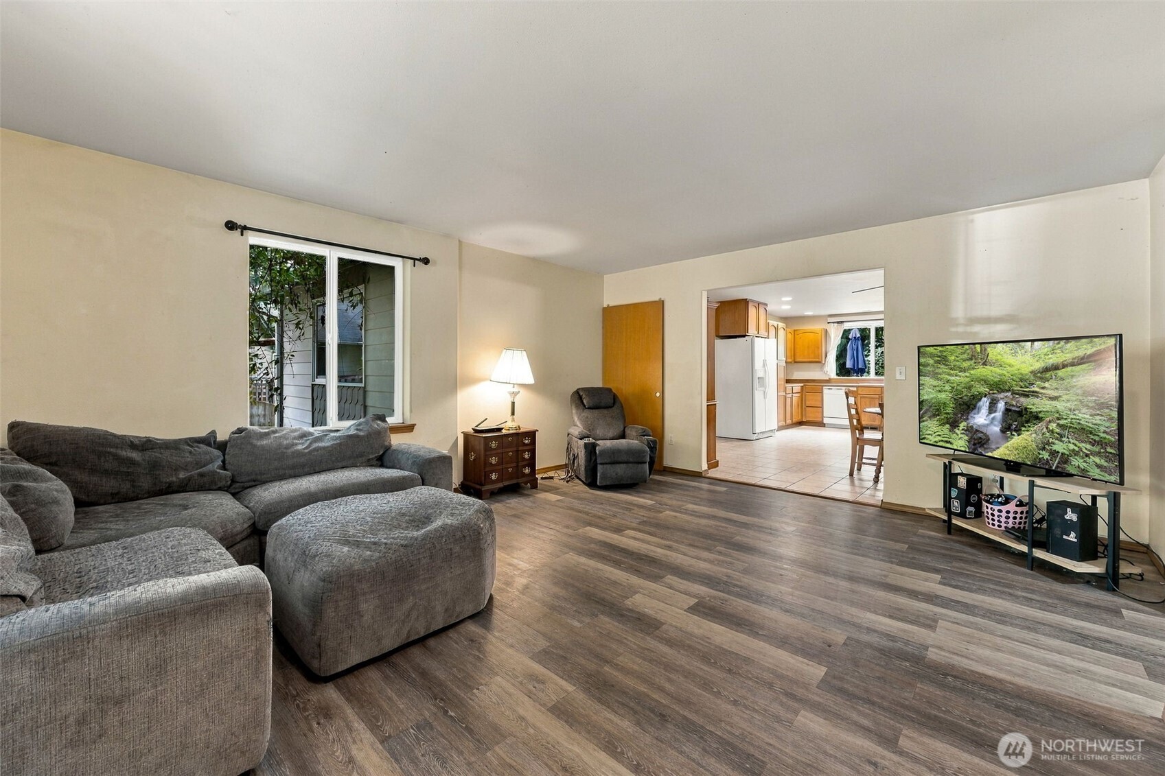 18230 Suncrest Court Property Photo 3