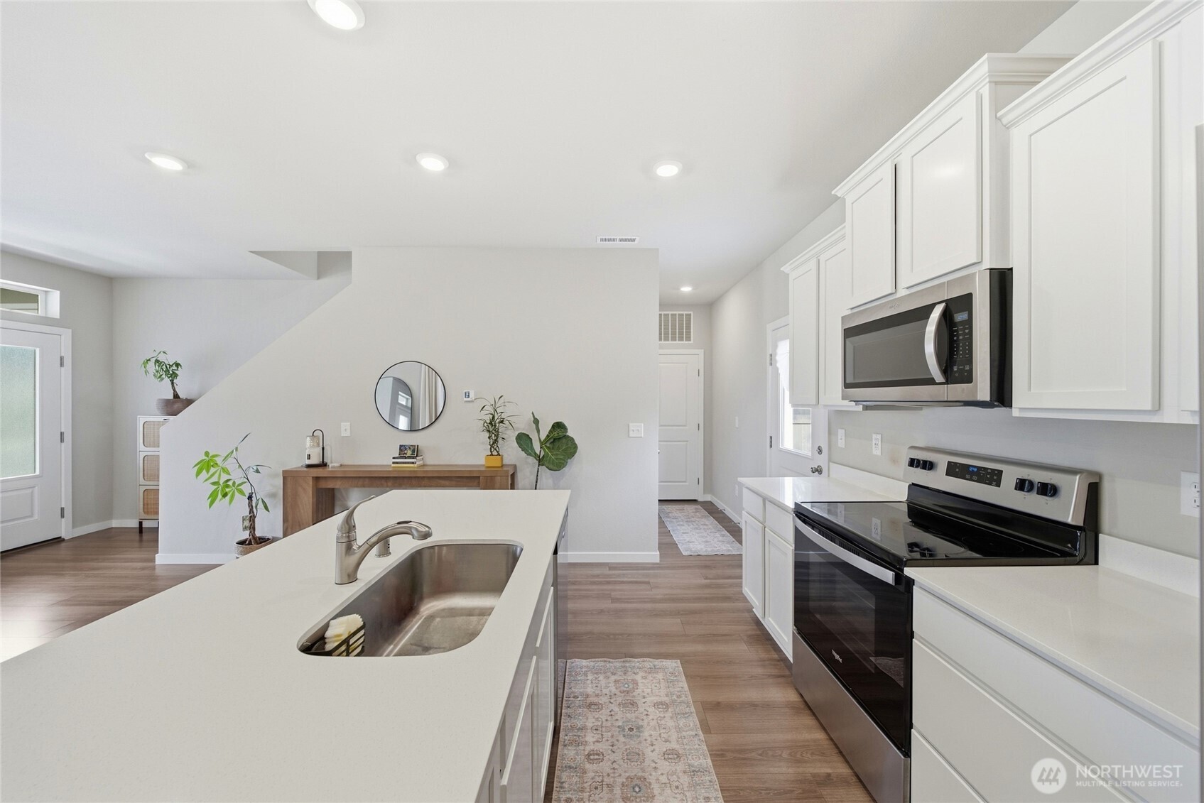 5207 E M Street Property Photo 16
