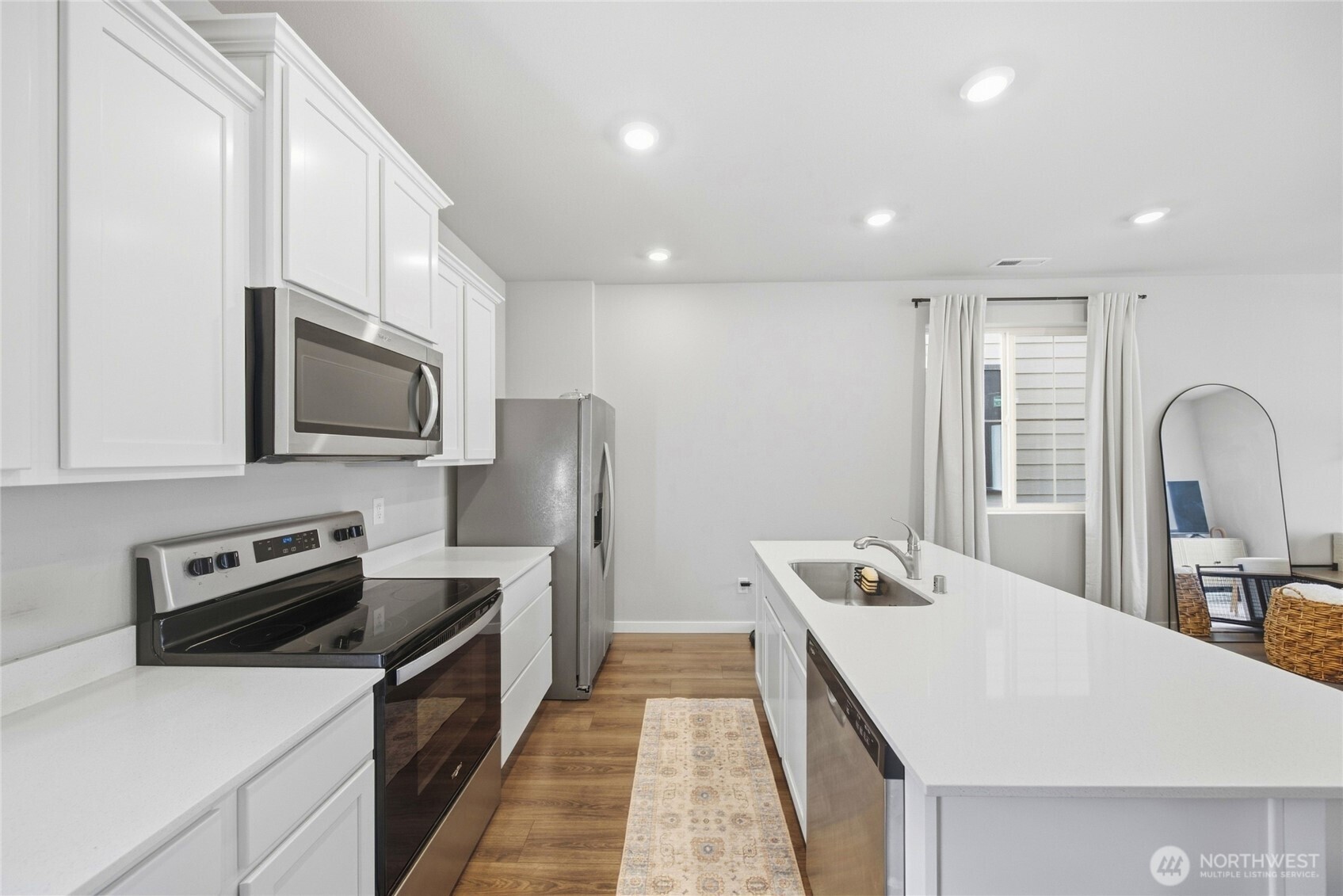 5207 E M Street Property Photo 18