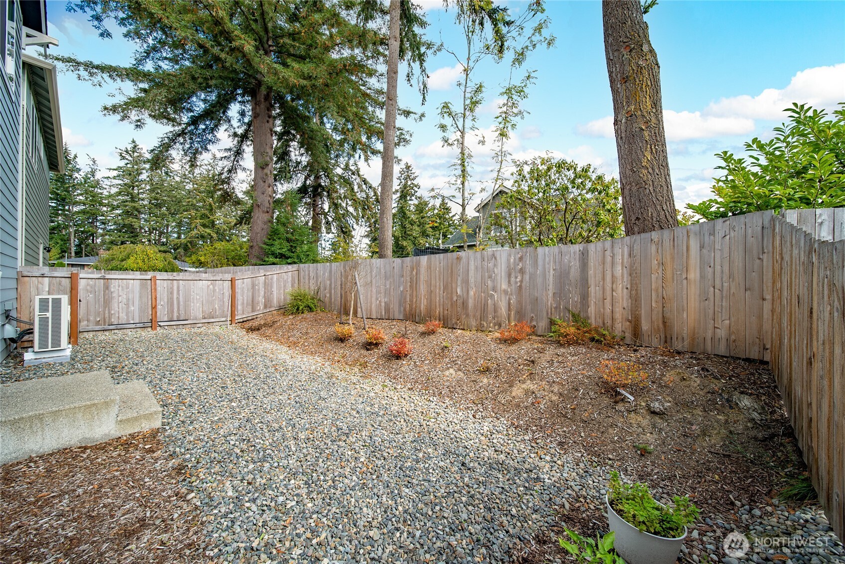 5207 E M Street Property Photo 31