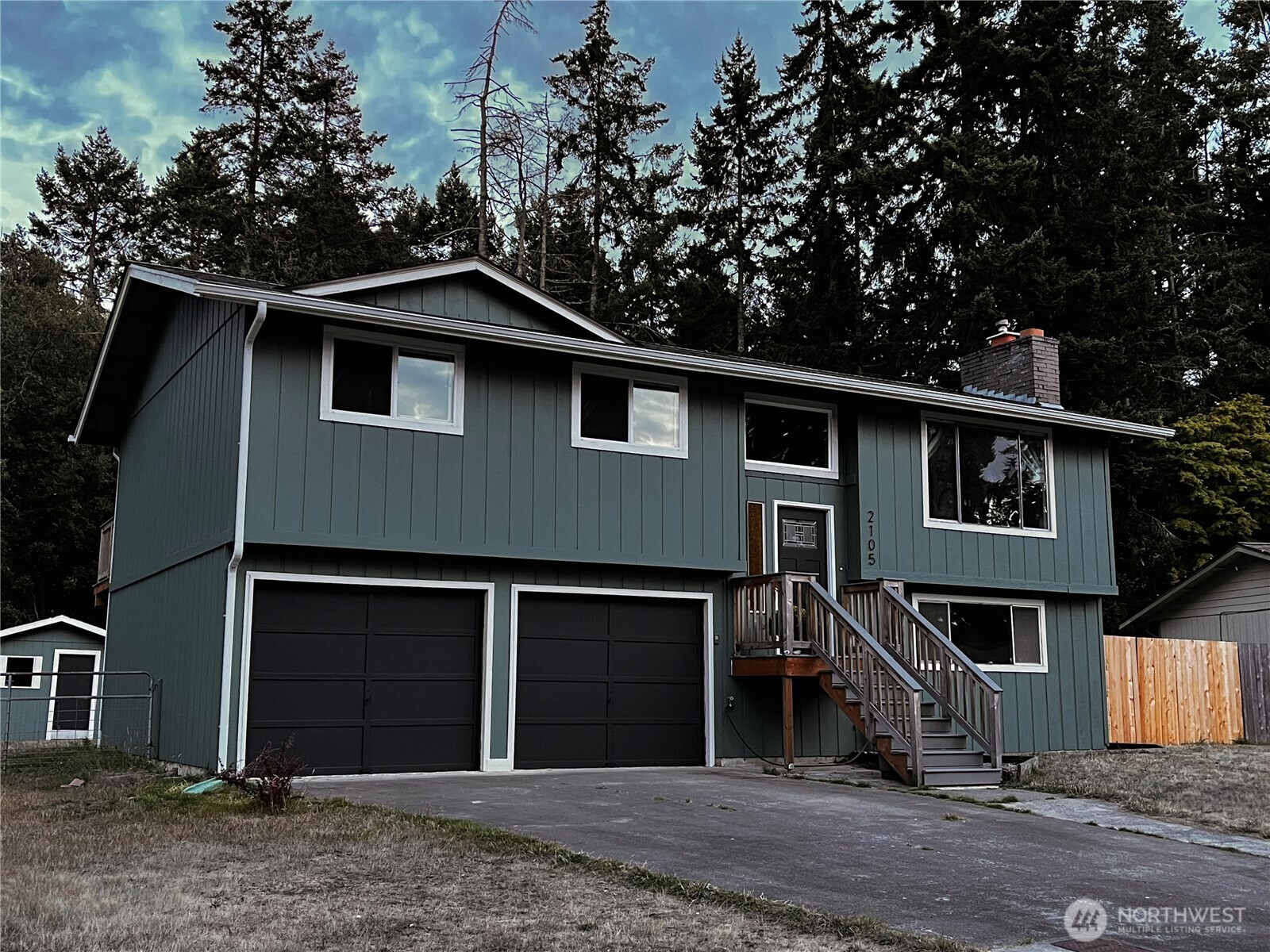 2105 Seabreeze Place Property Photo 1