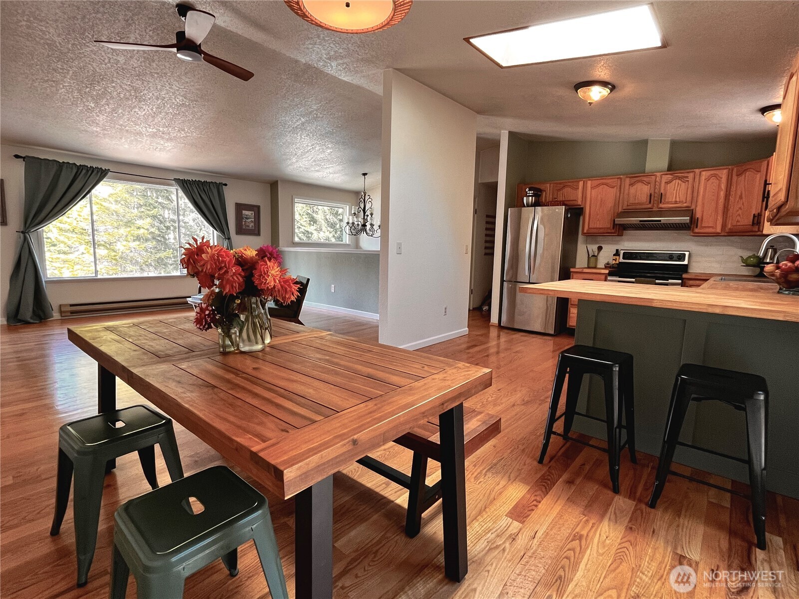 2105 Seabreeze Place Property Photo 6