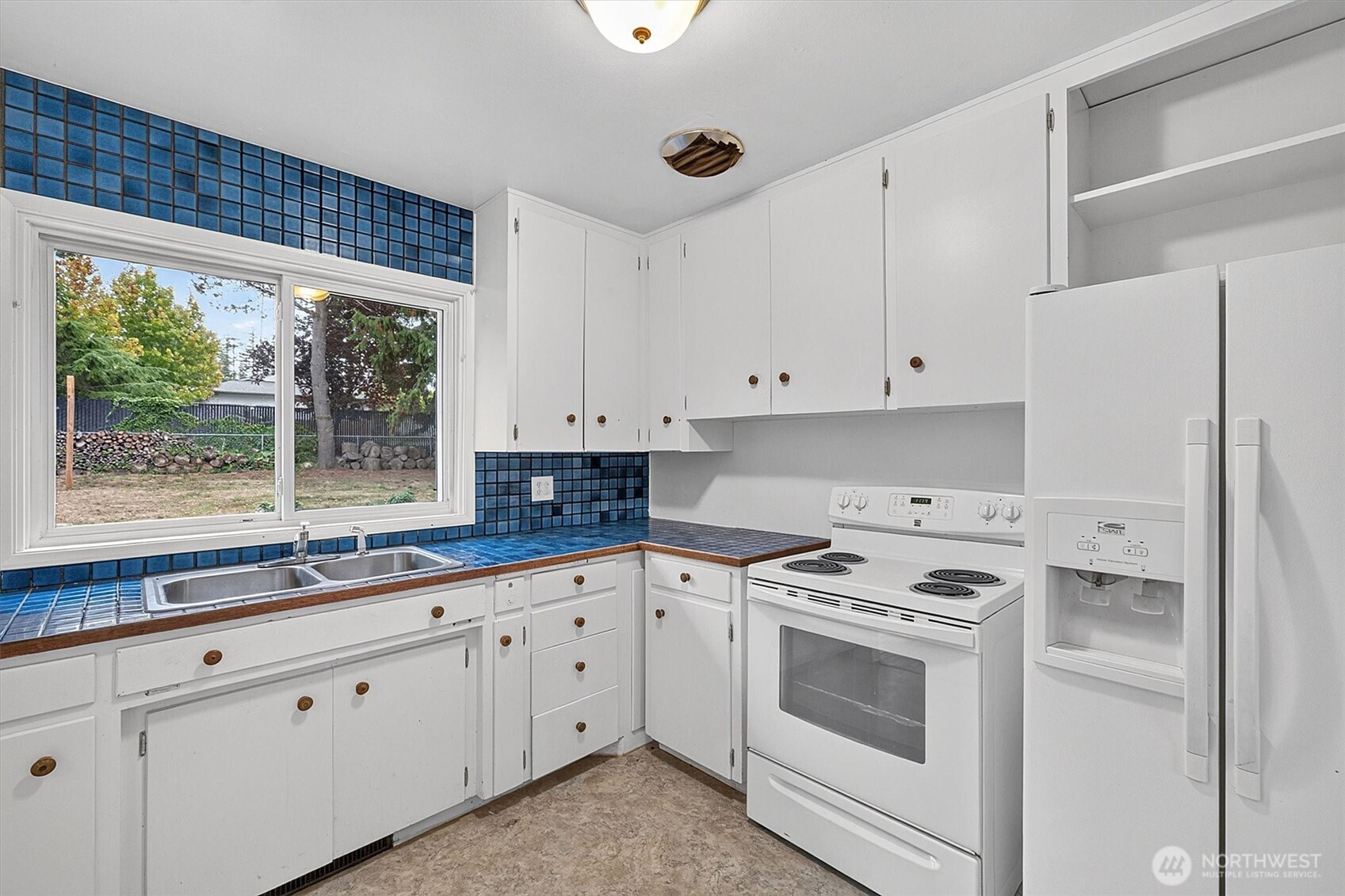 294 Ne Queets Street Property Photo 10