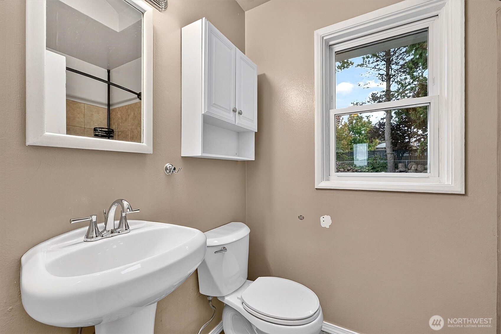 294 Ne Queets Street Property Photo 20