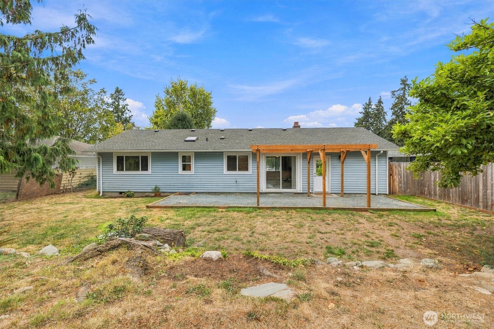 294 Ne Queets Street Property Photo 25