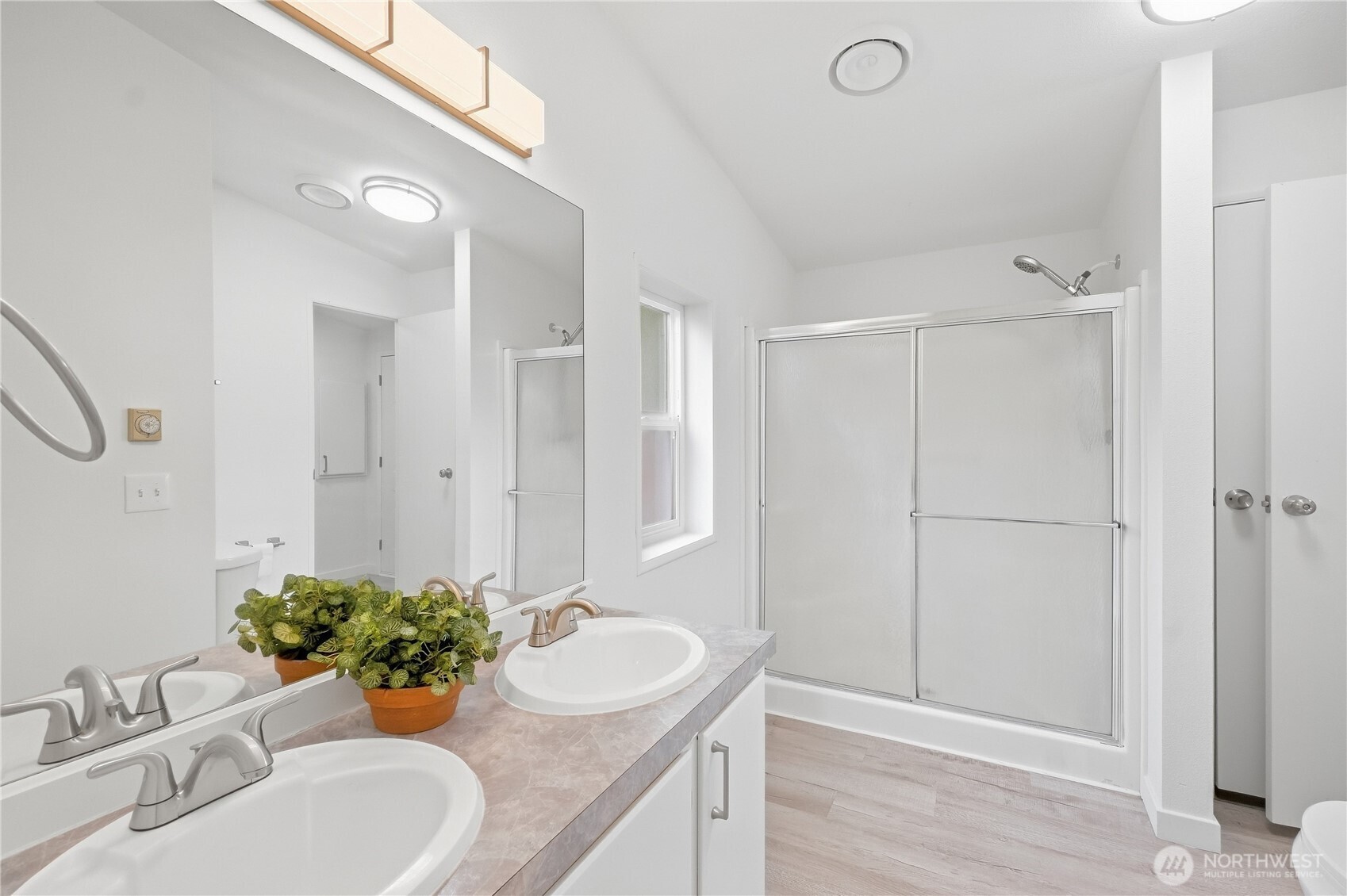7907 174th Street Ct Property Photo 8