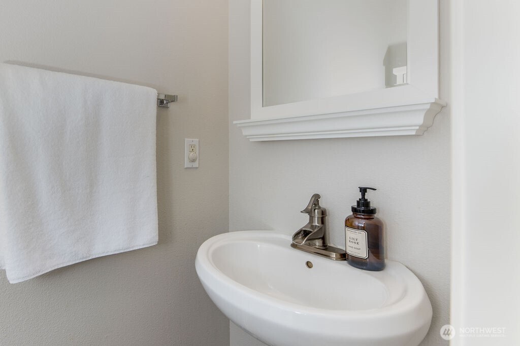 22907 Se 271st Place Property Photo 10