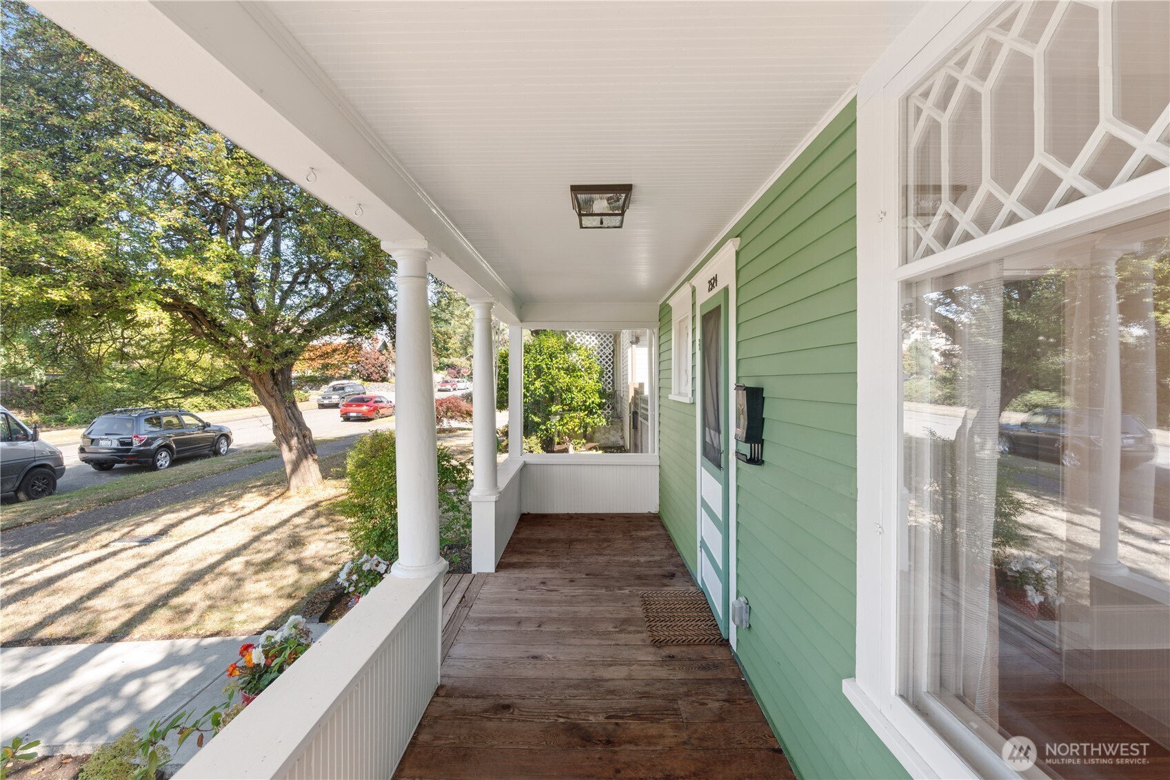 2524 Franklin Street Property Photo 3