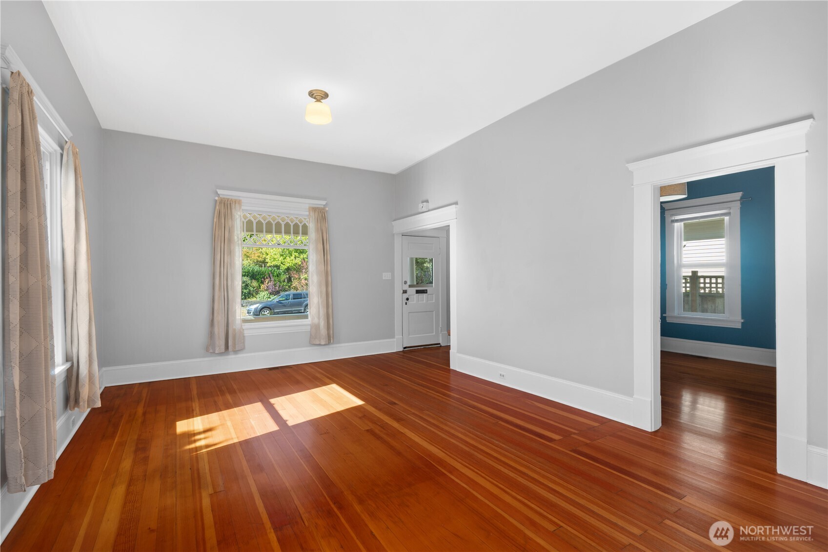 2524 Franklin Street Property Photo 7