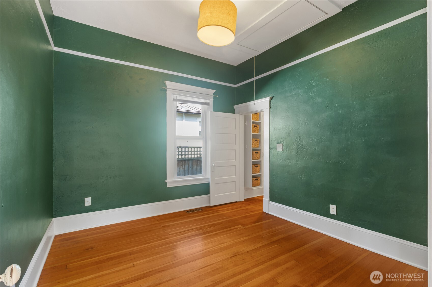 2524 Franklin Street Property Photo 12
