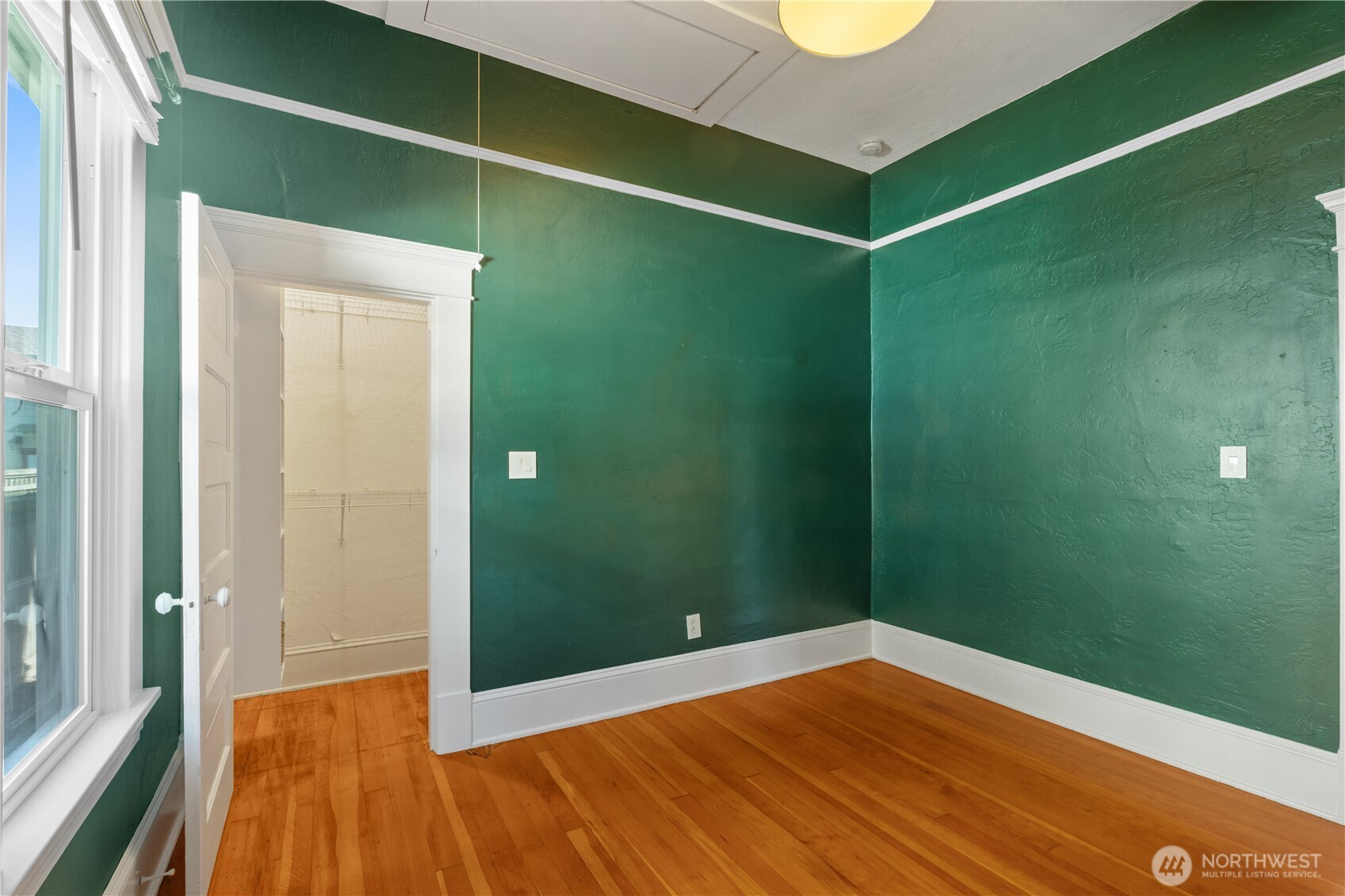 2524 Franklin Street Property Photo 13