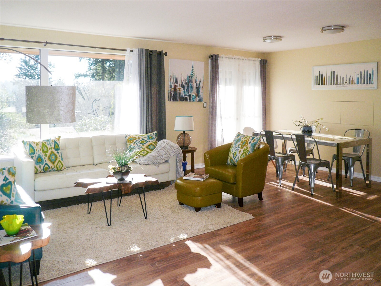 11321 30th Avenue Property Photo 3