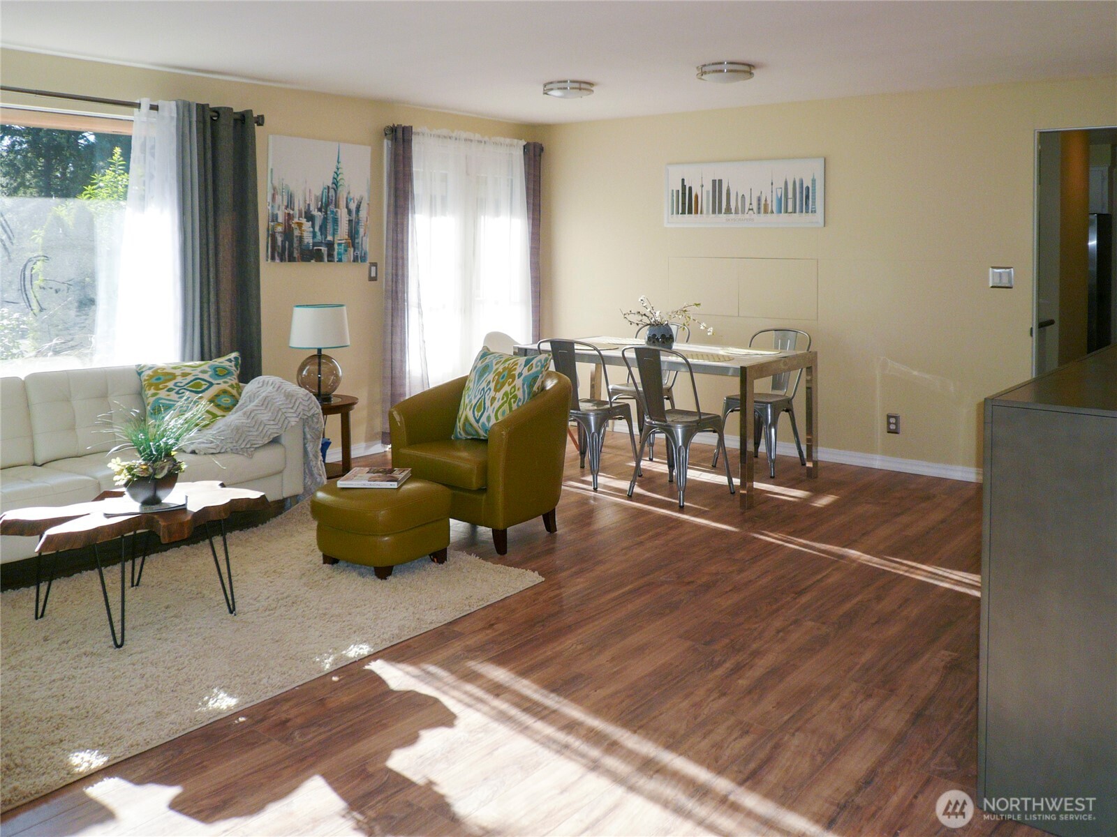 11321 30th Avenue Property Photo 4