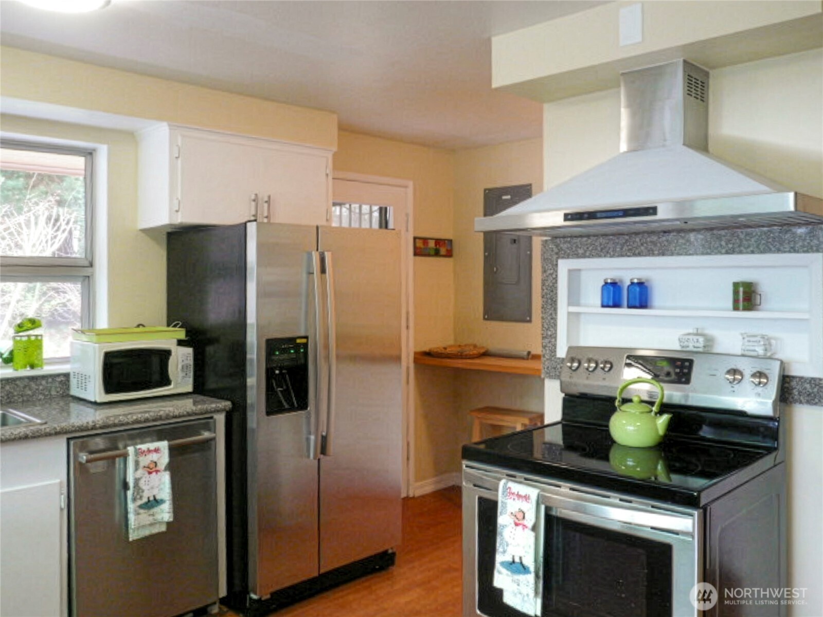 11321 30th Avenue Property Photo 7