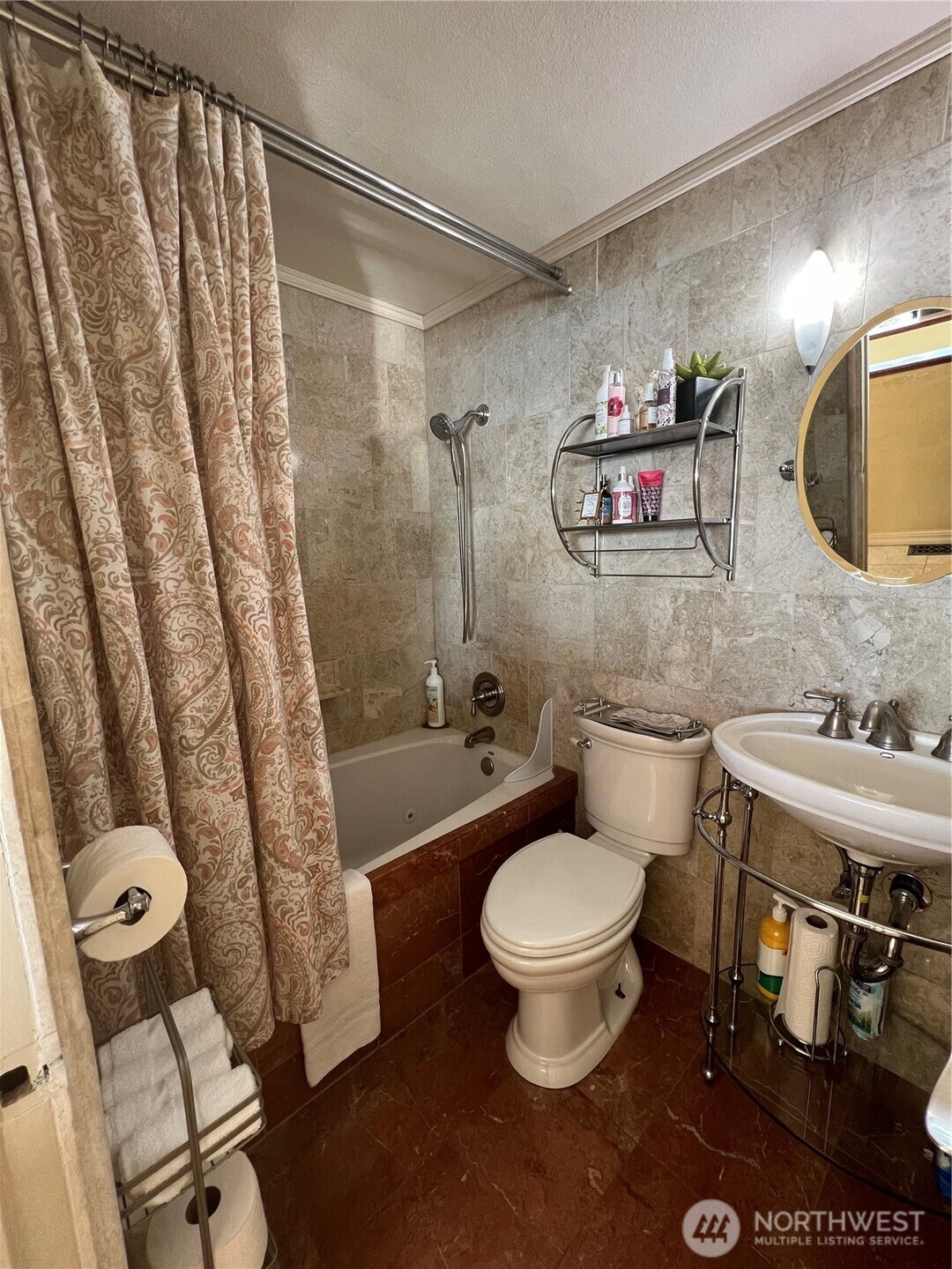 4030 Beach Drive Property Photo 21