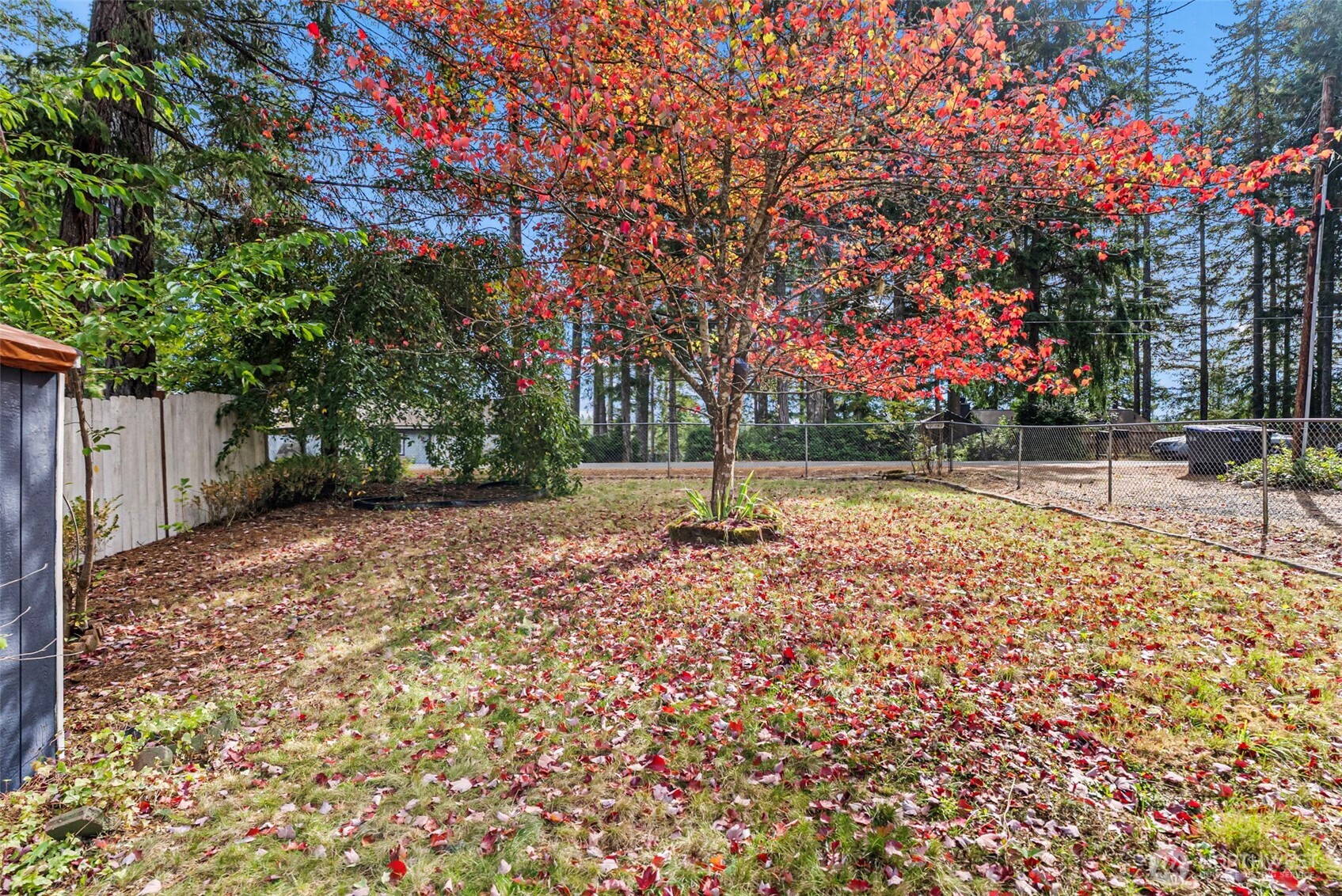 1920 E Trails End Drive Property Photo 25
