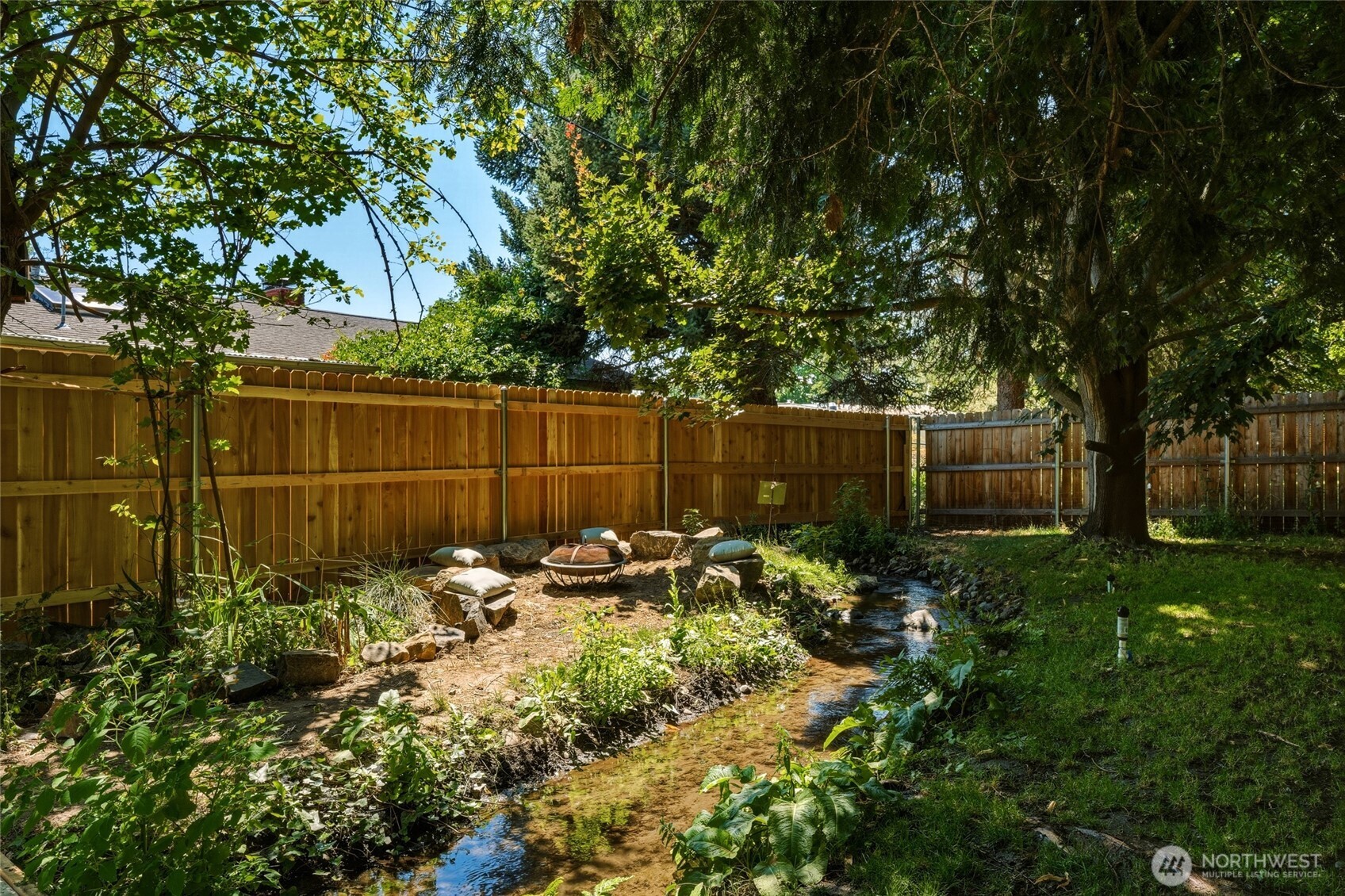 115 - 121 Chateau Lane Property Photo 30