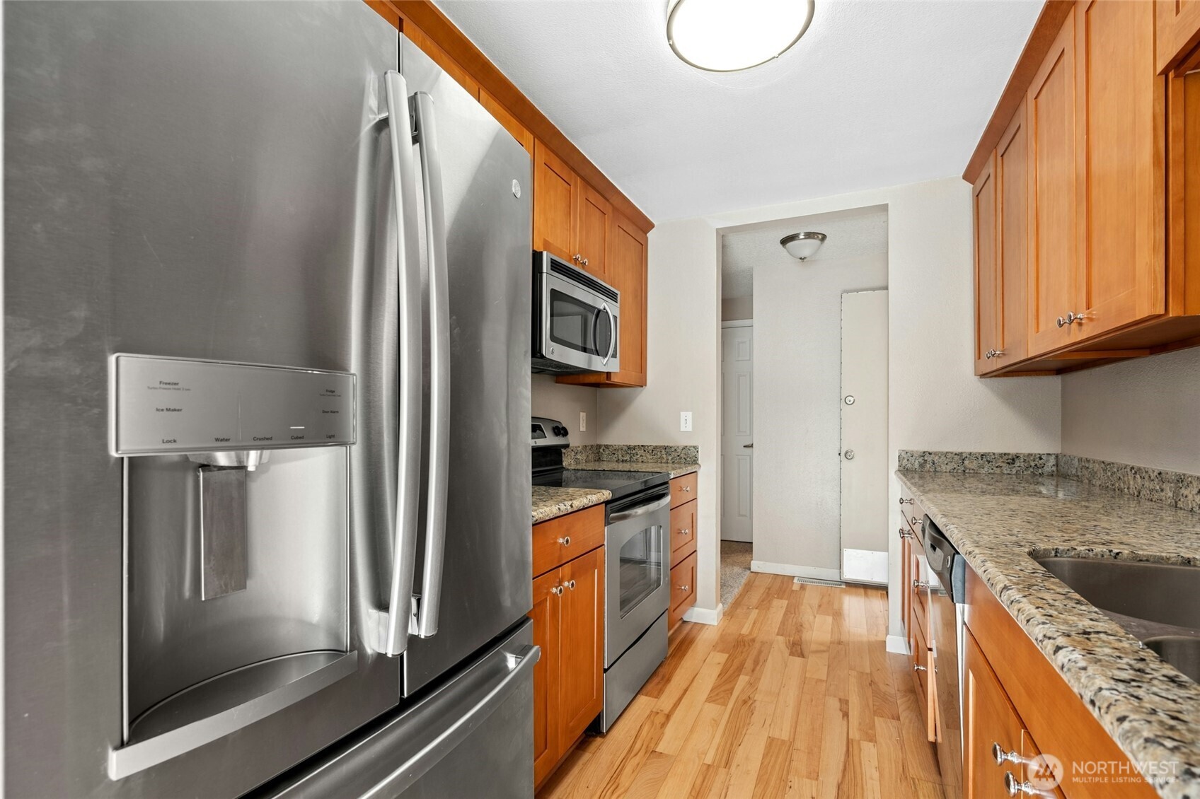 9901 Ne 124th Street 504 Property Photo 4