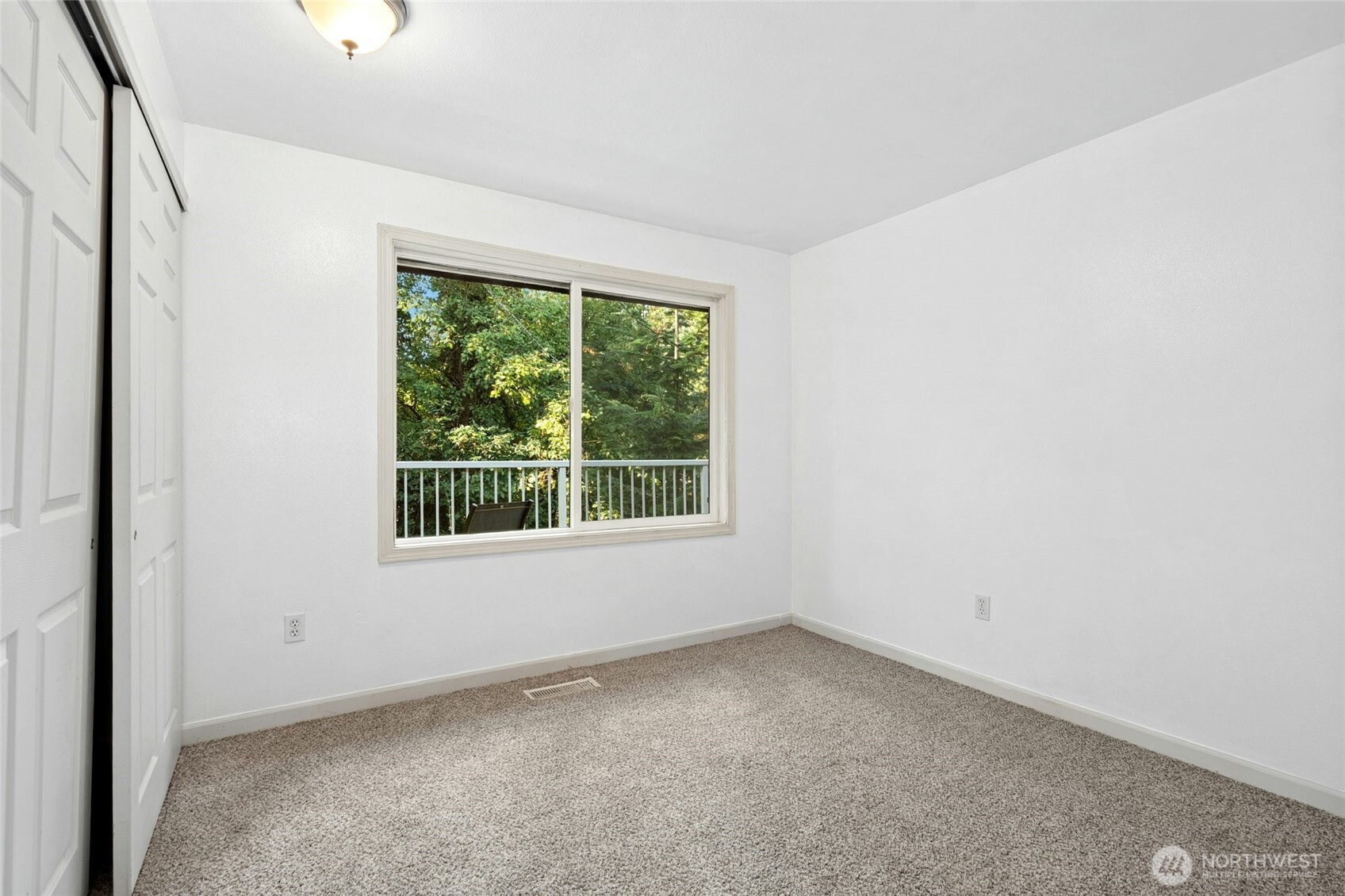 9901 Ne 124th Street 504 Property Photo 13
