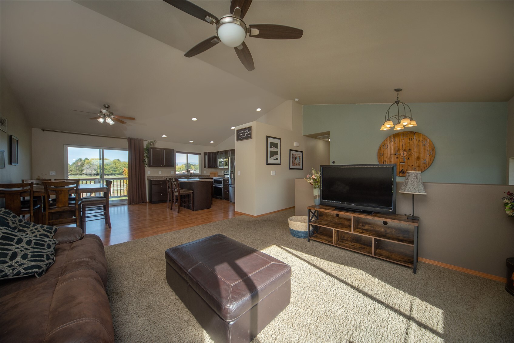 1509 E Seattle Avenue Property Photo 2