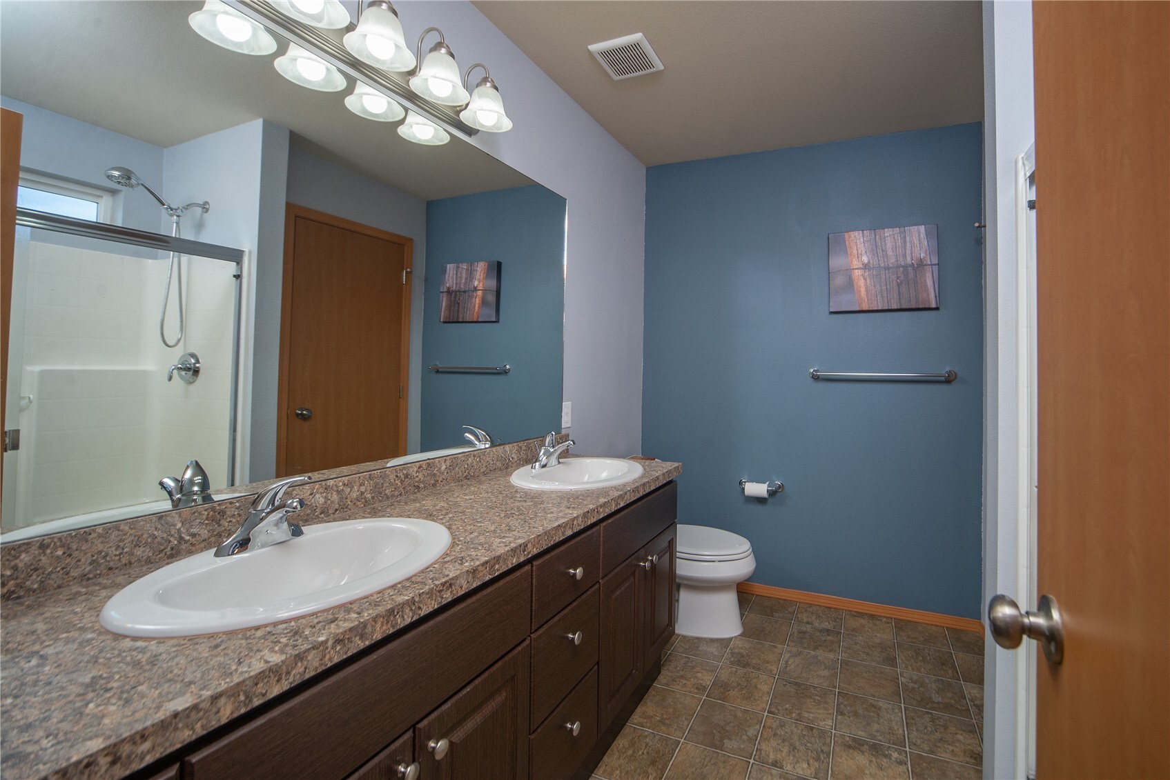 1509 E Seattle Avenue Property Photo 13