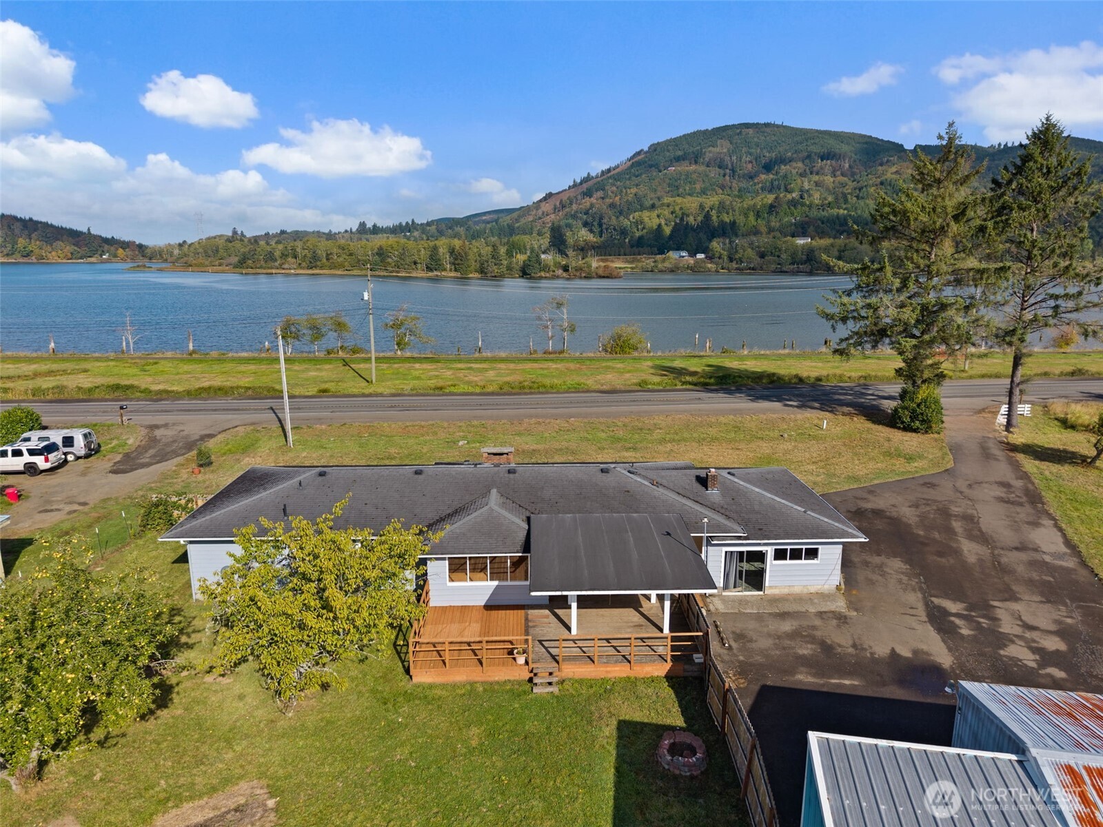 2520 Ocean Avenue Property Photo 2