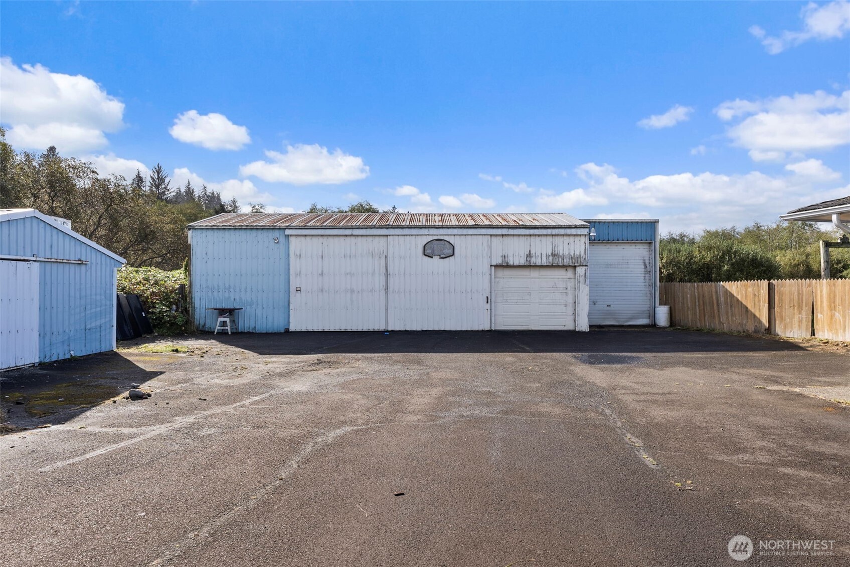2520 Ocean Avenue Property Photo 4
