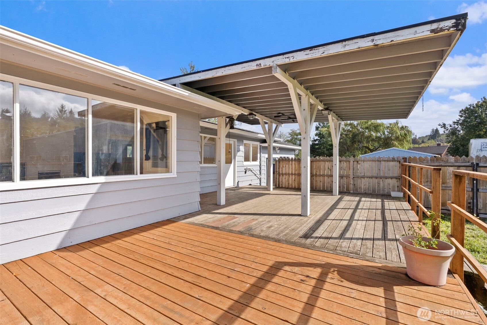 2520 Ocean Avenue Property Photo 32