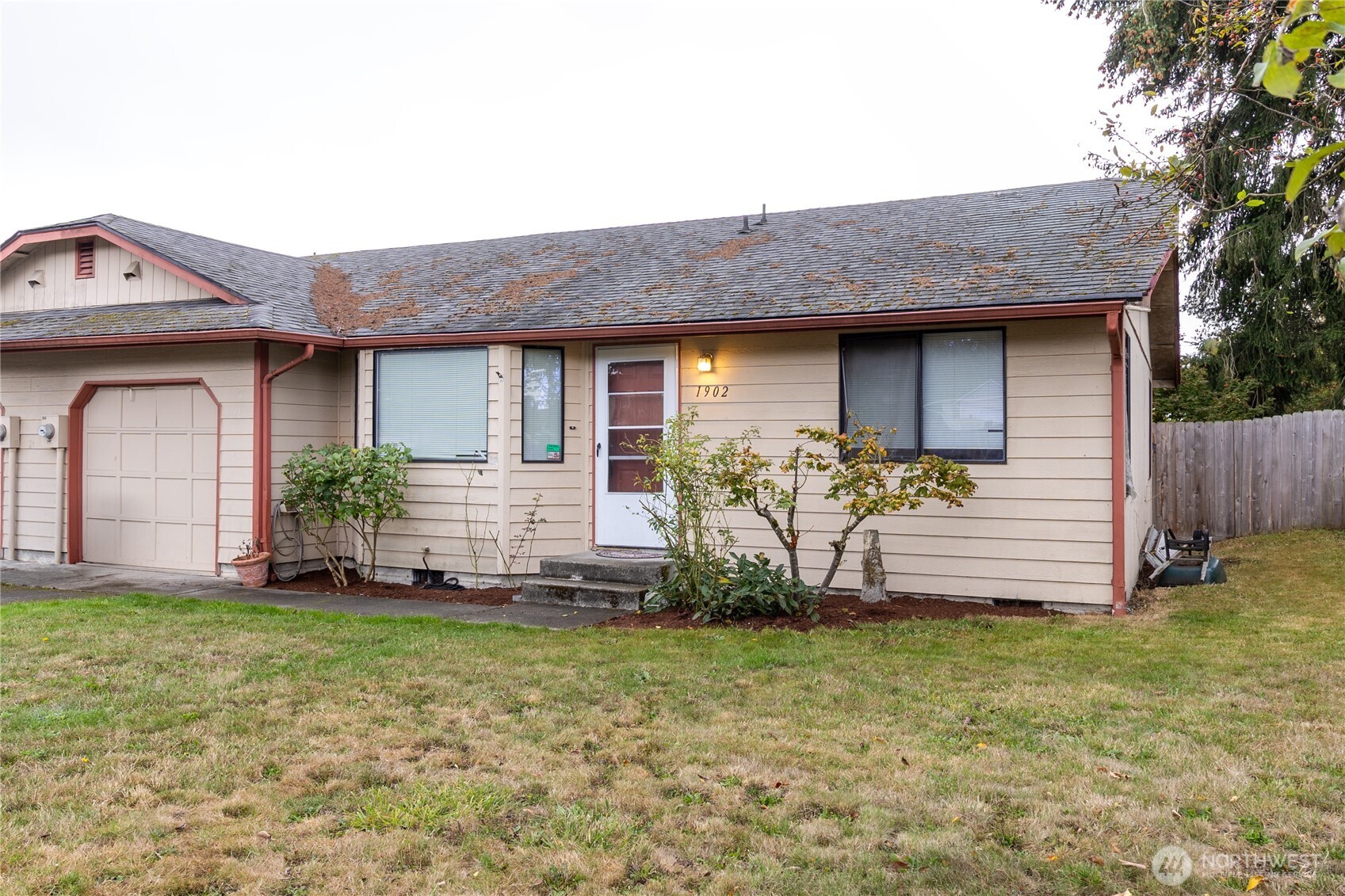 1902 74th Street Ct Property Photo 1