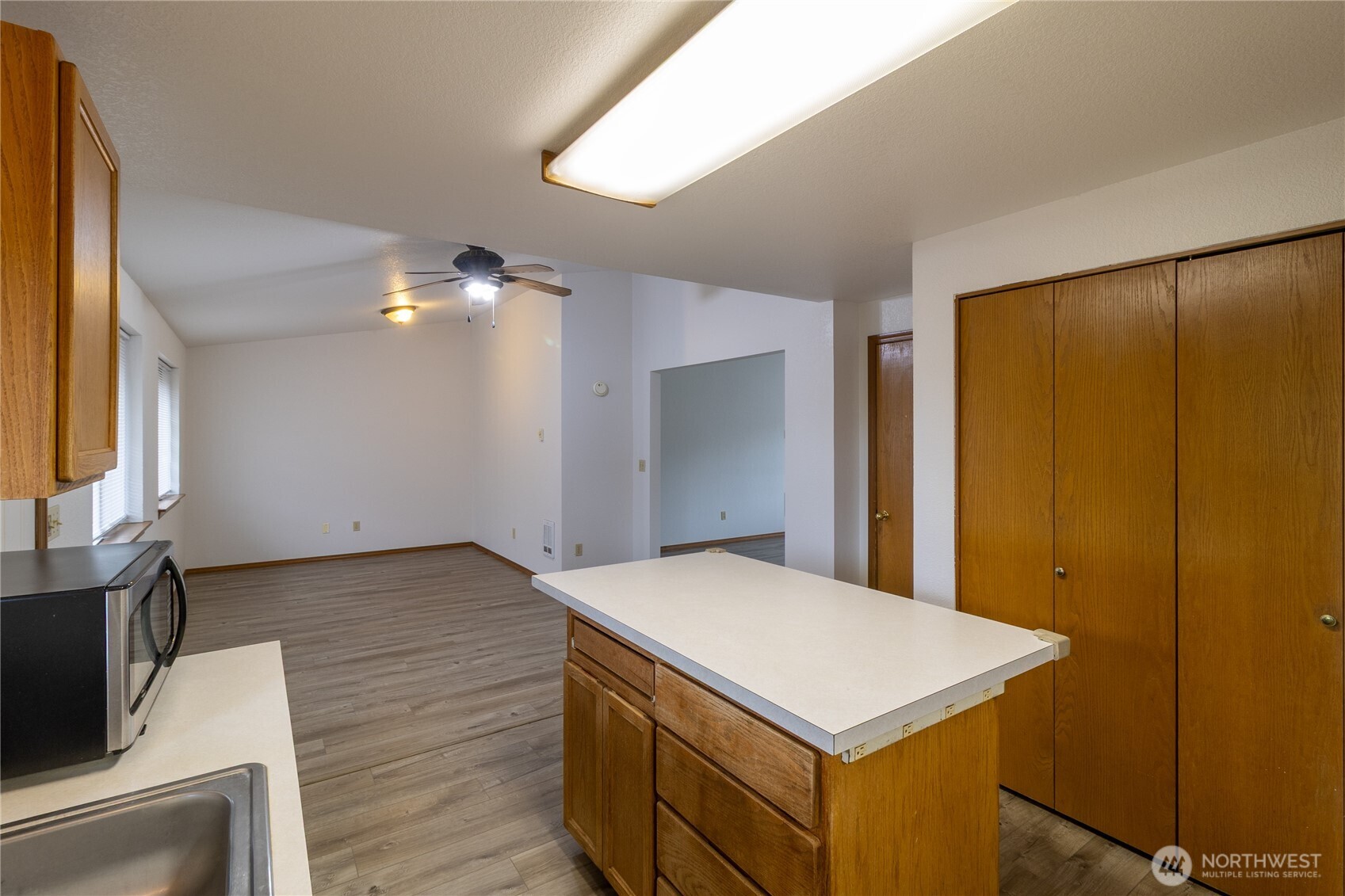 1902 74th Street Ct Property Photo 8