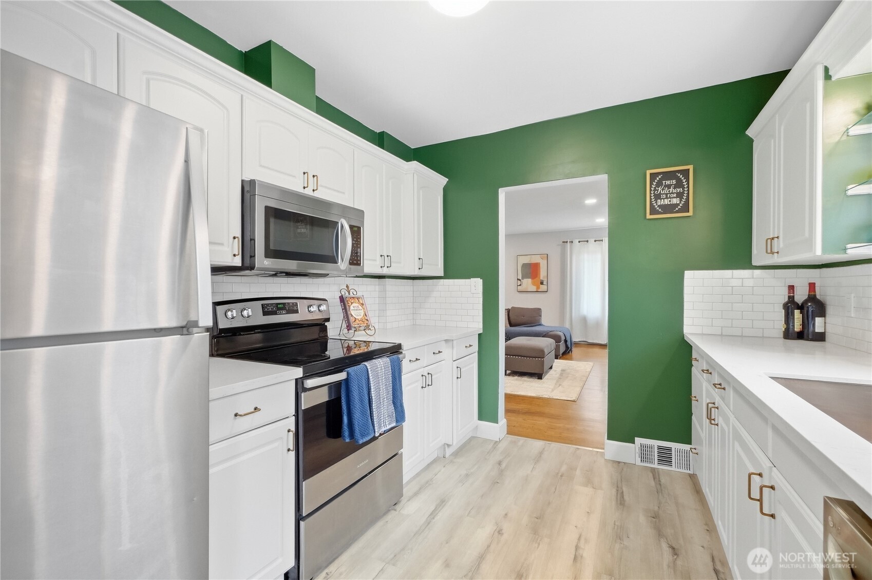 5215 S Oakes Street Property Photo 14