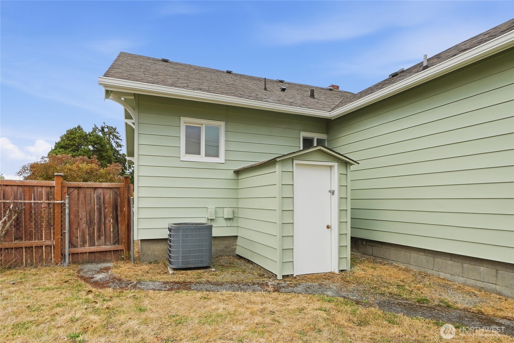 5215 S Oakes Street Property Photo 28