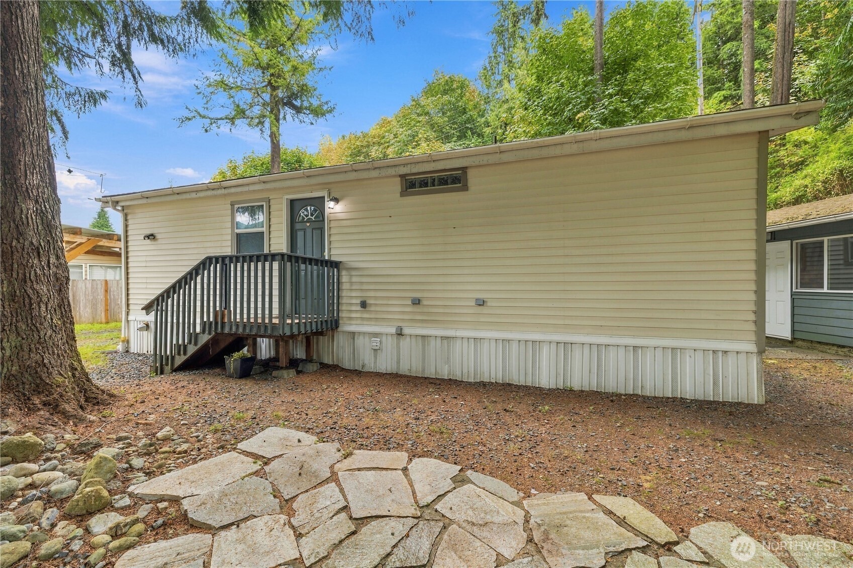 13001 E Loop View Drive Property Photo 6