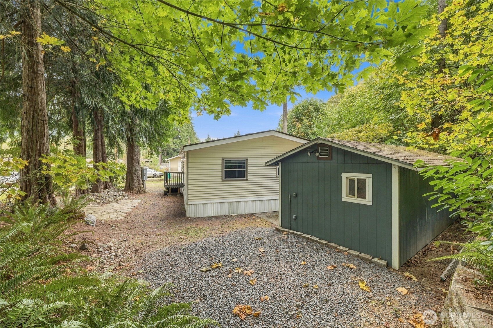 13001 E Loop View Drive Property Photo 8