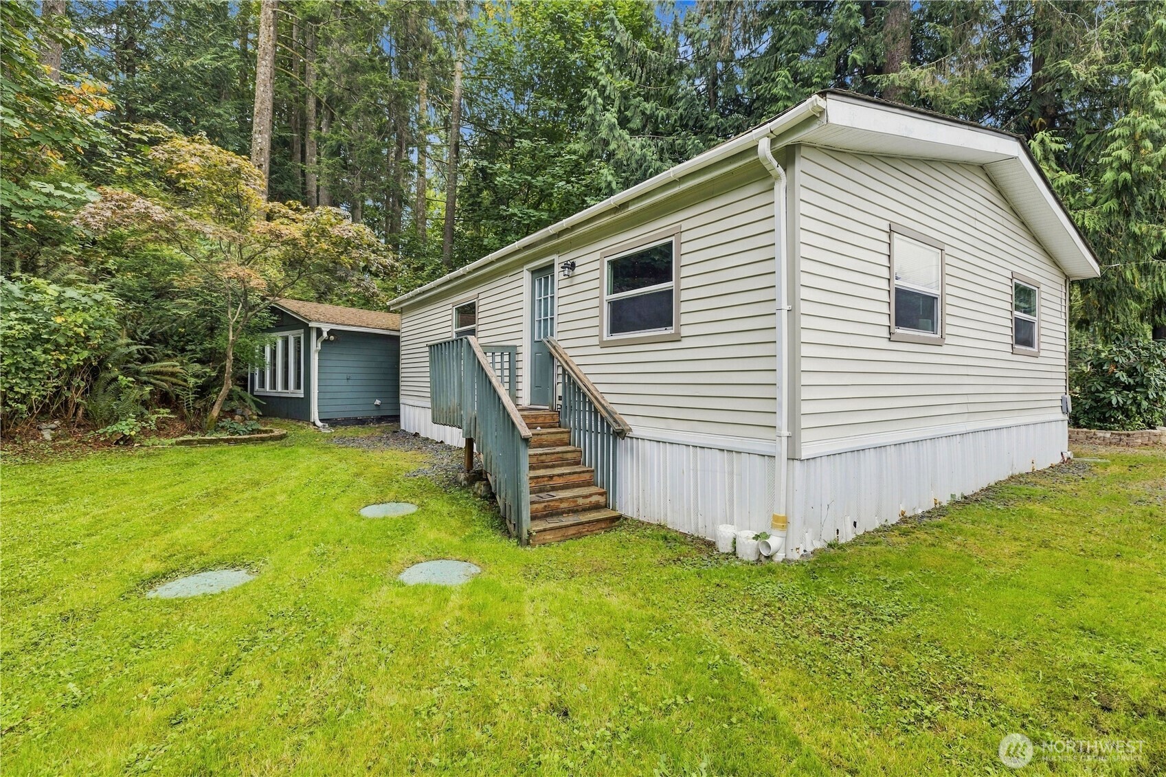 13001 E Loop View Drive Property Photo 12